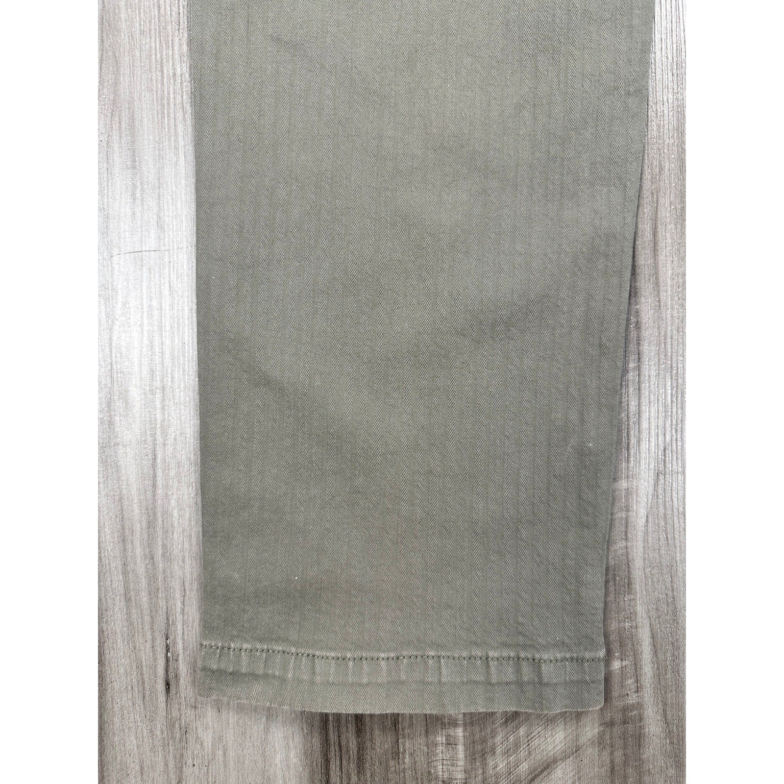 Liverpool Los Angeles The Utility Pant in Pewter Green — Size 31x32