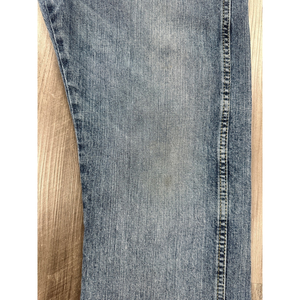 Wrangler Retro Slim Boot Cut Jeans in Blue — Size 32x34 // Preowned