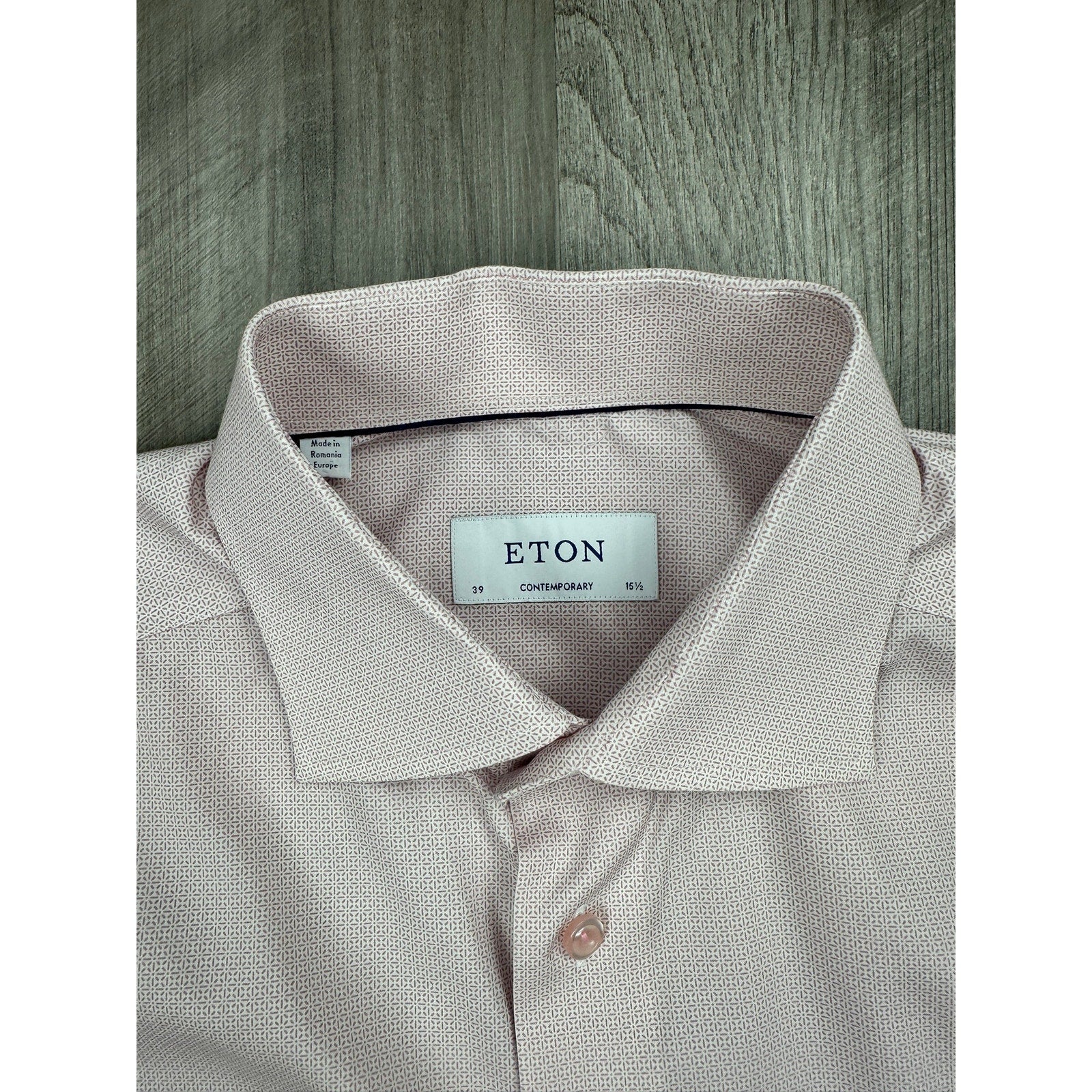 Eton Contemporary Fit Fine Twill Geometric Long Sleeve Shirt in Dark Pink, White — Size 15.5 (Medium) // Preowned
