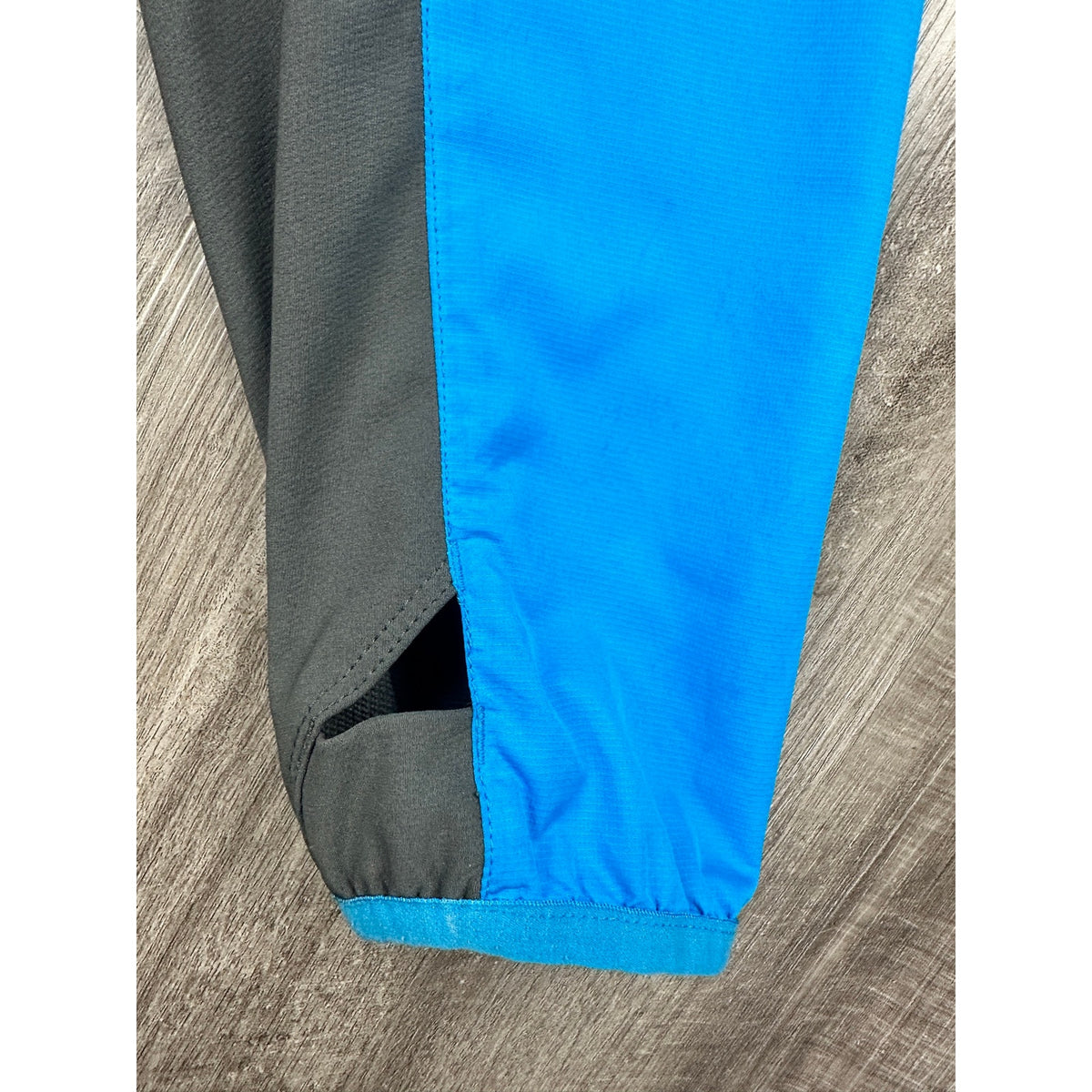 The North Face 2012 Performance Running Windbreaker Jacket — Size Small // Preowned