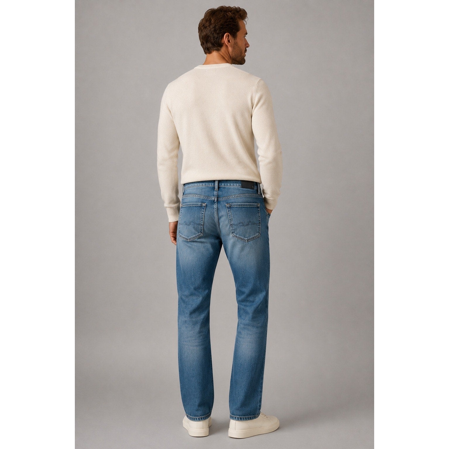 7 For All Mankind Austyn Luxe Performance Relaxed Straight Leg Jean in Medium Wash — Size 36