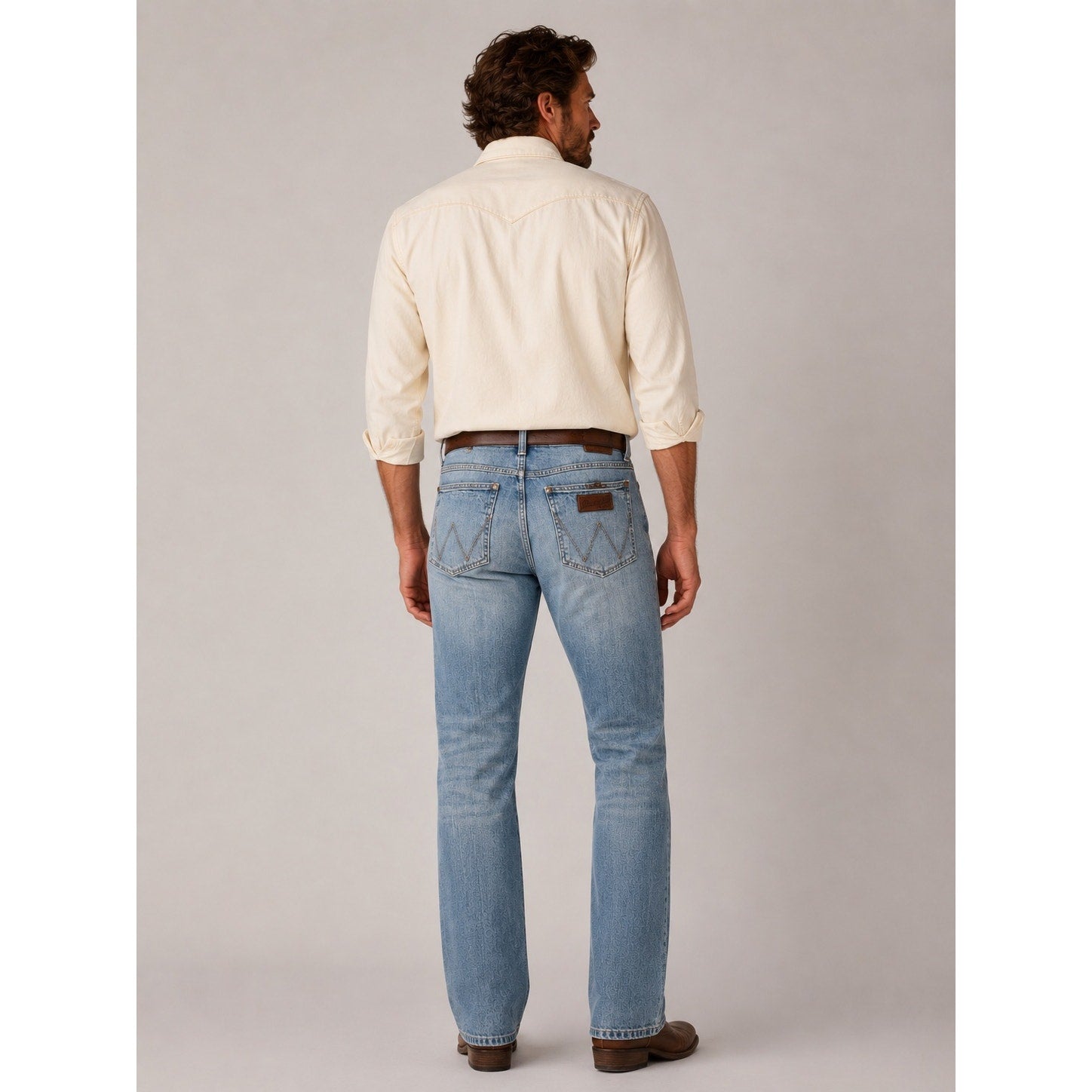 Wrangler Retro Relaxed Boot Cut Jean in Light Wash — 32x30