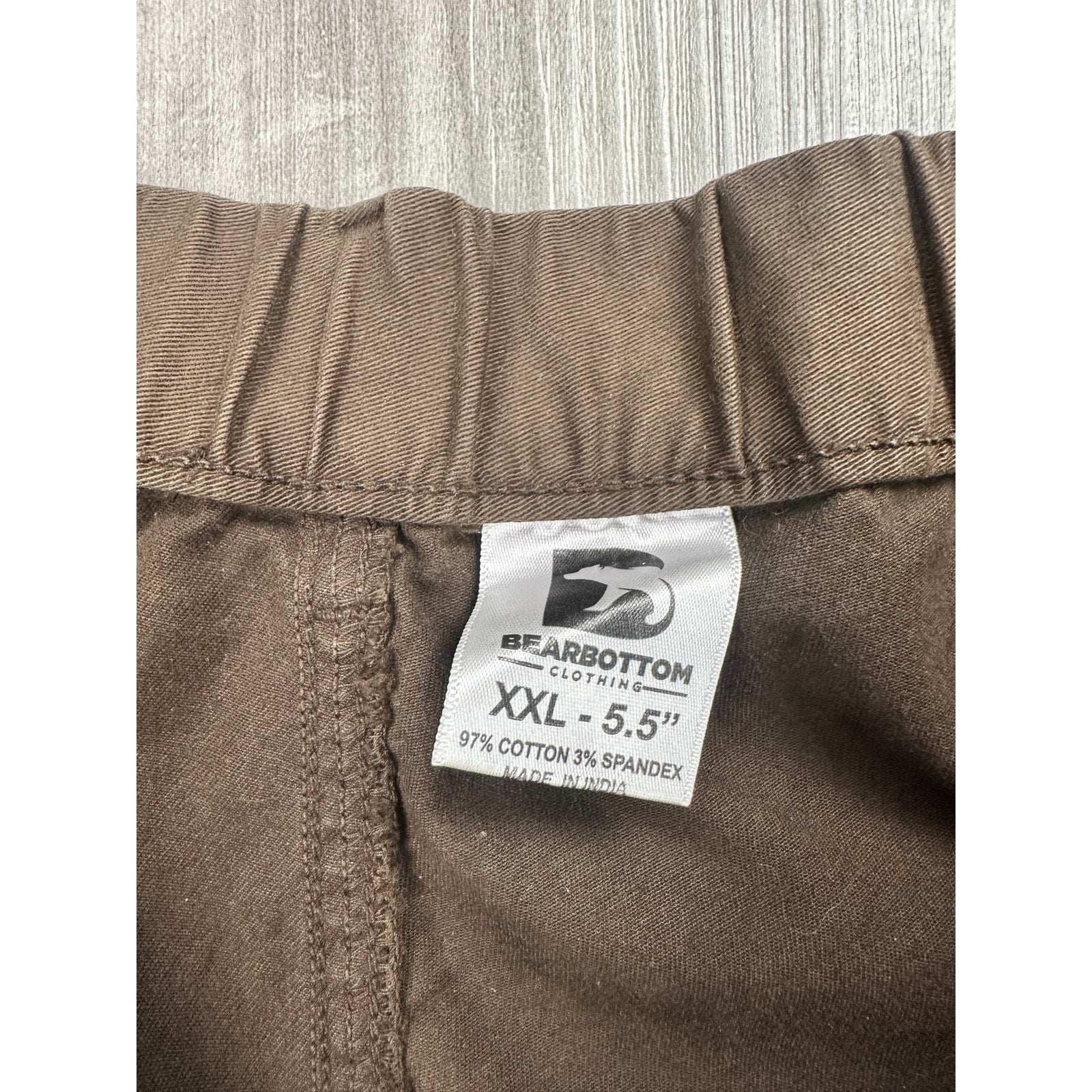 Bear Bottom 5.5" Stretch Chino Shorts in Brown — Size 2XL // Preowned