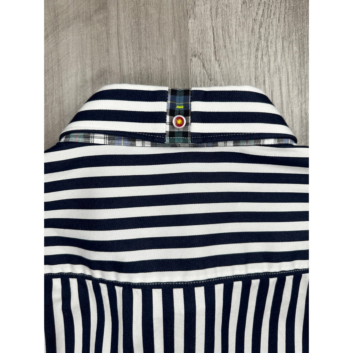 Robert Graham X Collection Tailored Fit Bengal Stripe Long Sleeve Shirt — Size Large // Preowned