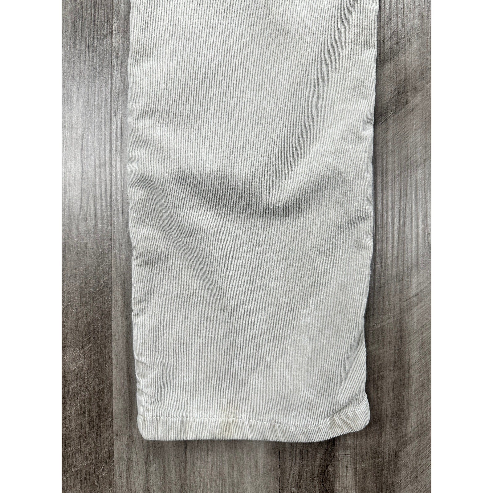 Bugatchi Fitil Velvet Corduroy Straight Pants in Stone — Size 35 // Preowned