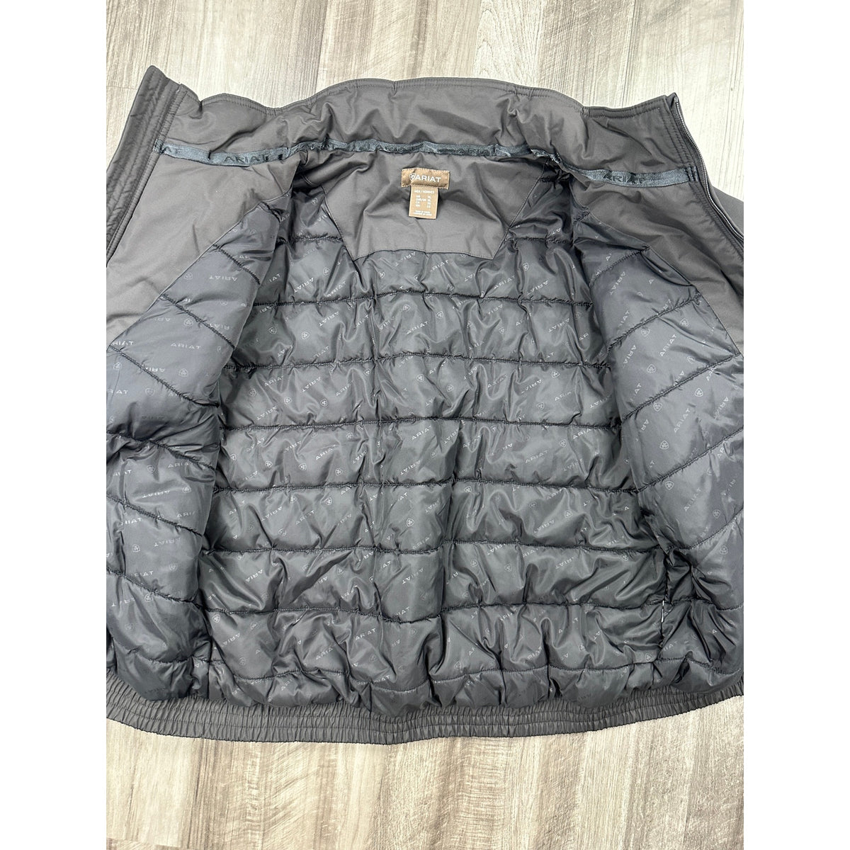Ariat Team Logo Softshell Insulated Water and Wind Protected Jacket — Size XL // Preowned