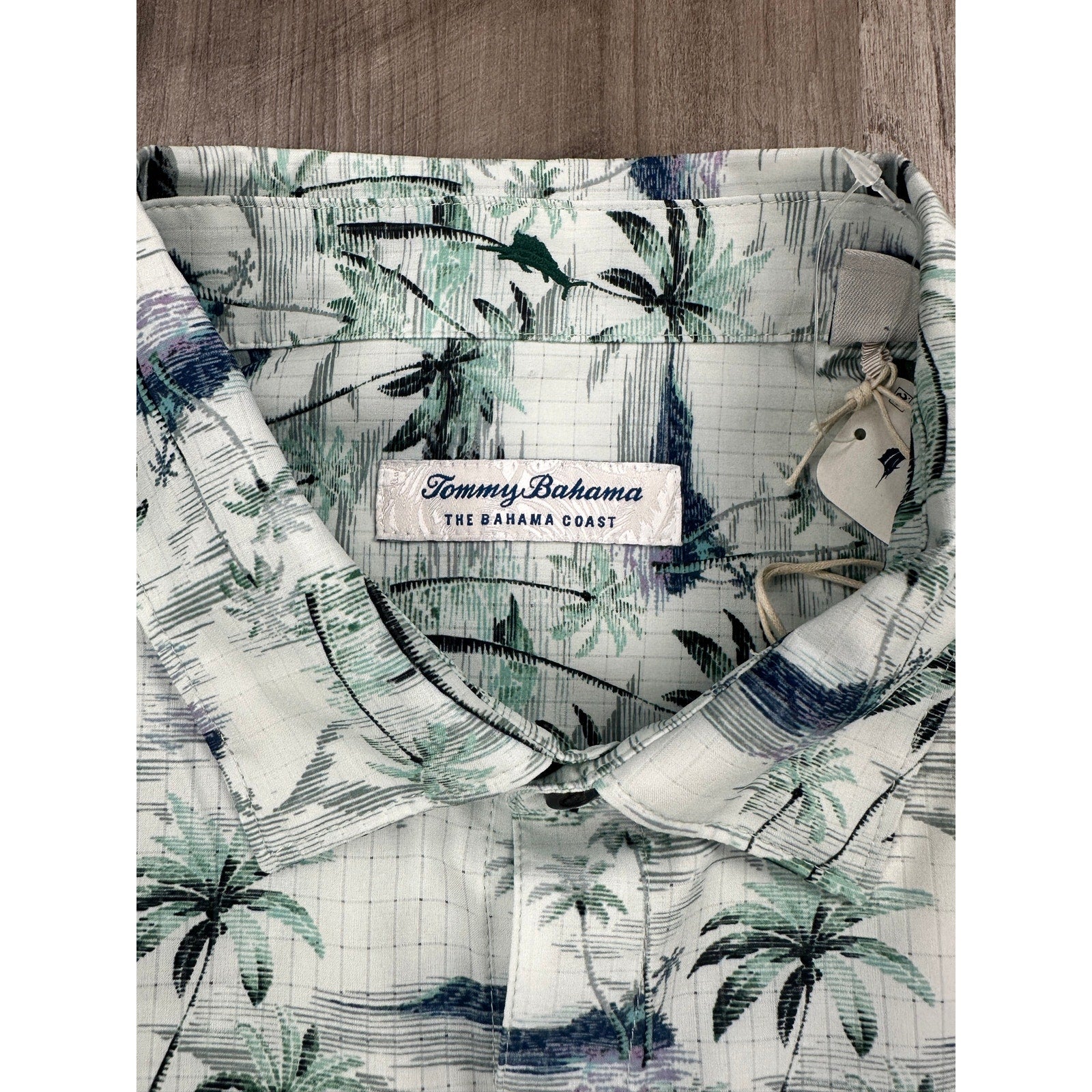 Tommy Bahama Bahama Coast Oceanic Oasis Long Sleeve Shirt in Lapland Green — Size Large