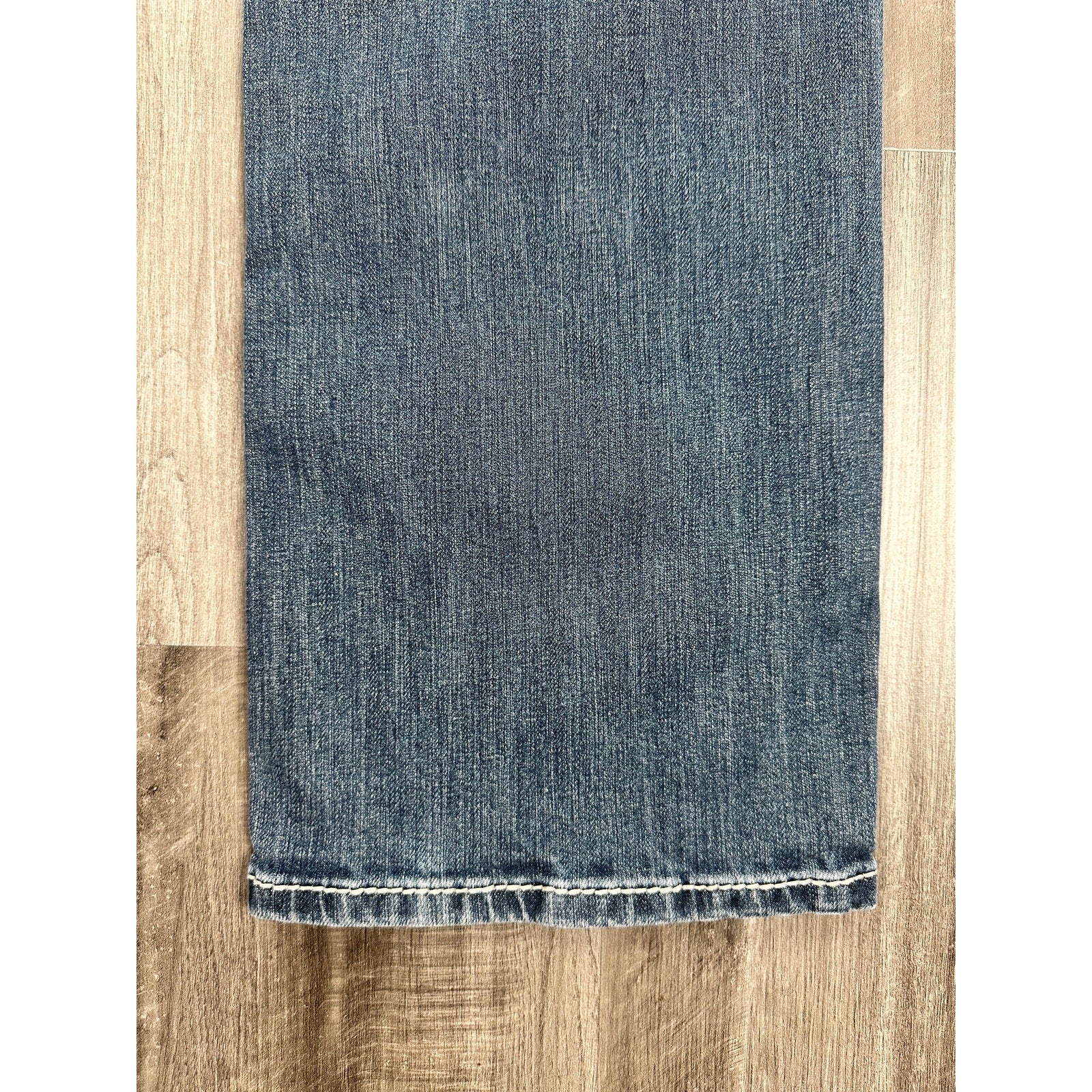 Rock & Roll Denim Double Barrel Relaxed Straight Leg Jean in Blue — Size 29x32 // Preowned