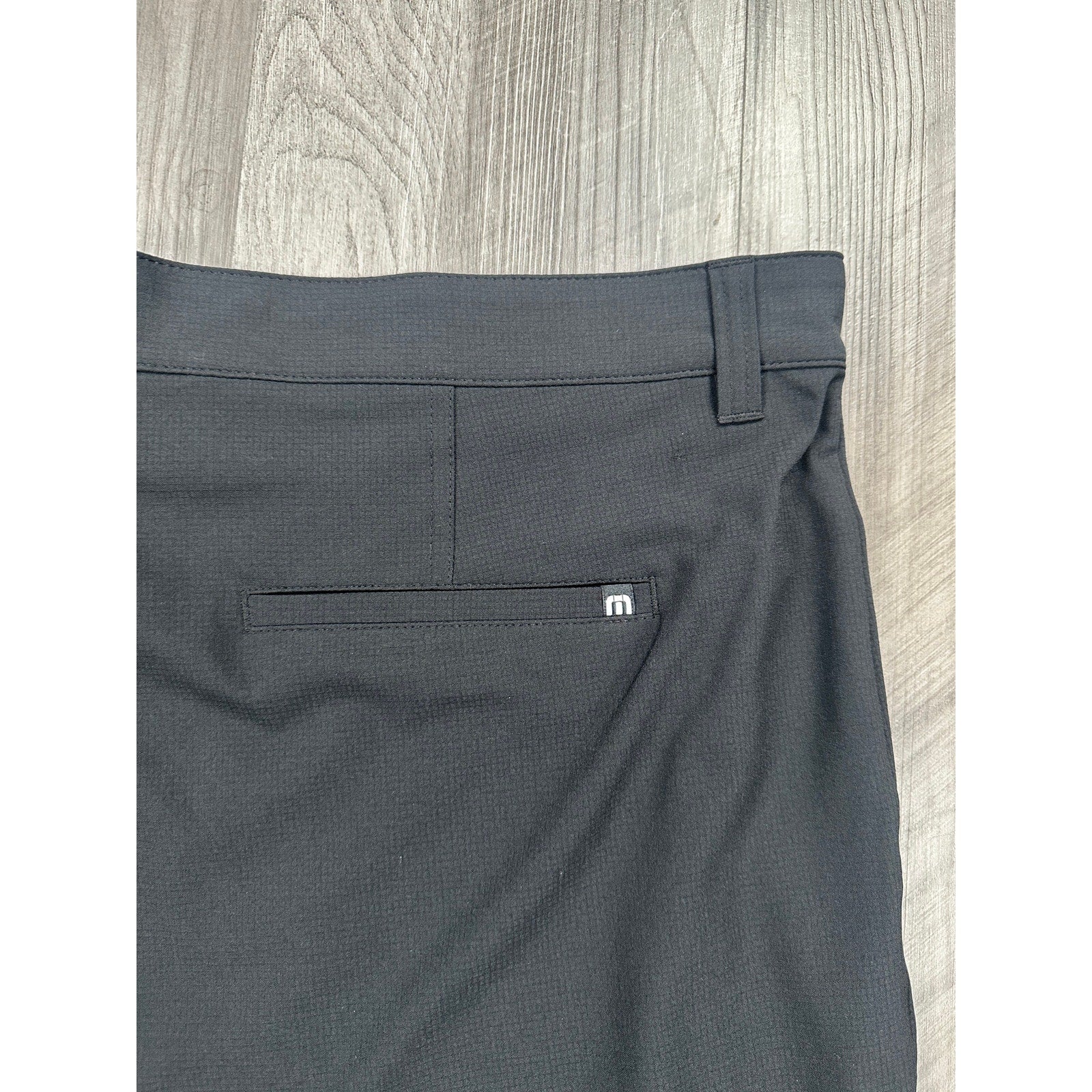Travis Mathew Starnes 9-Inch Golf Shorts in Black — Size 42