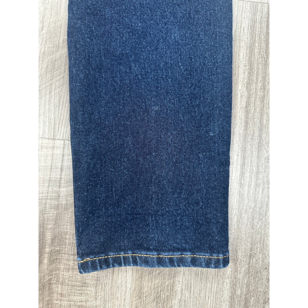 Everlane The Slim 4-Way Stretch Organic Jeans — Size 32x28 // Preowned