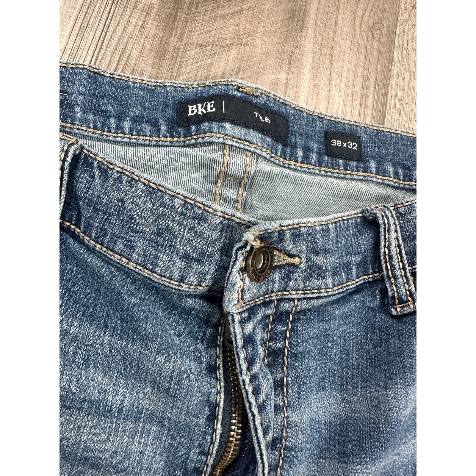BKE Tyler Relaxed Fit Stretch Jean in Blue — Size 38x32 // Preowned