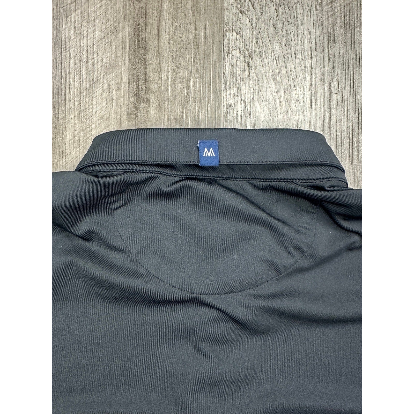 Mizzen+Main Black Solid Versa Trim Short Sleeve Polo in Black — Size Large // Preowned
