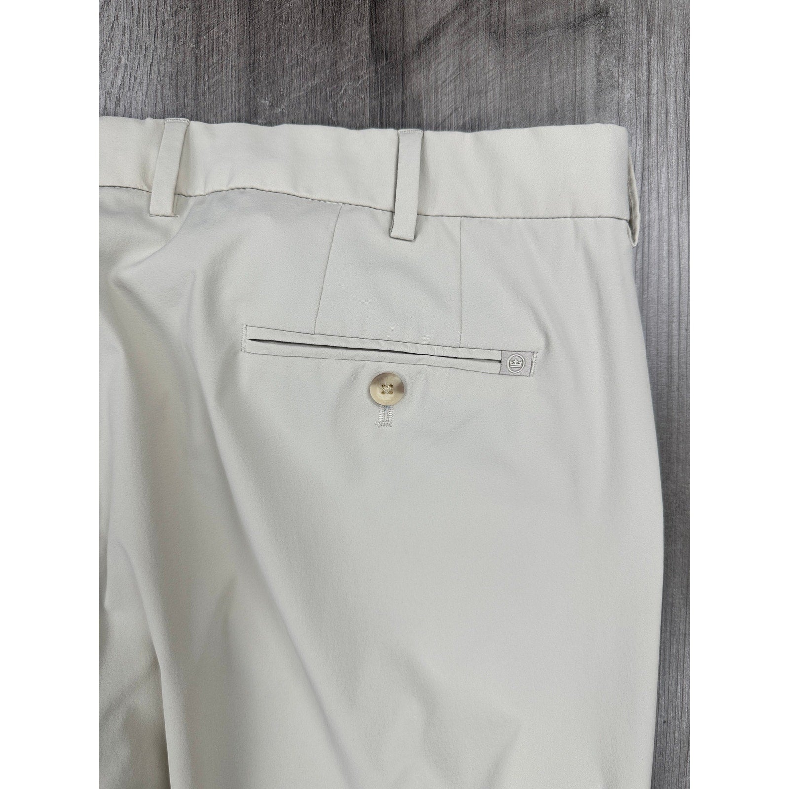 Peter Millar Crown Crafter Nylon Stretch Lunar Golf Pants in Cream — Size 40 // Preowned