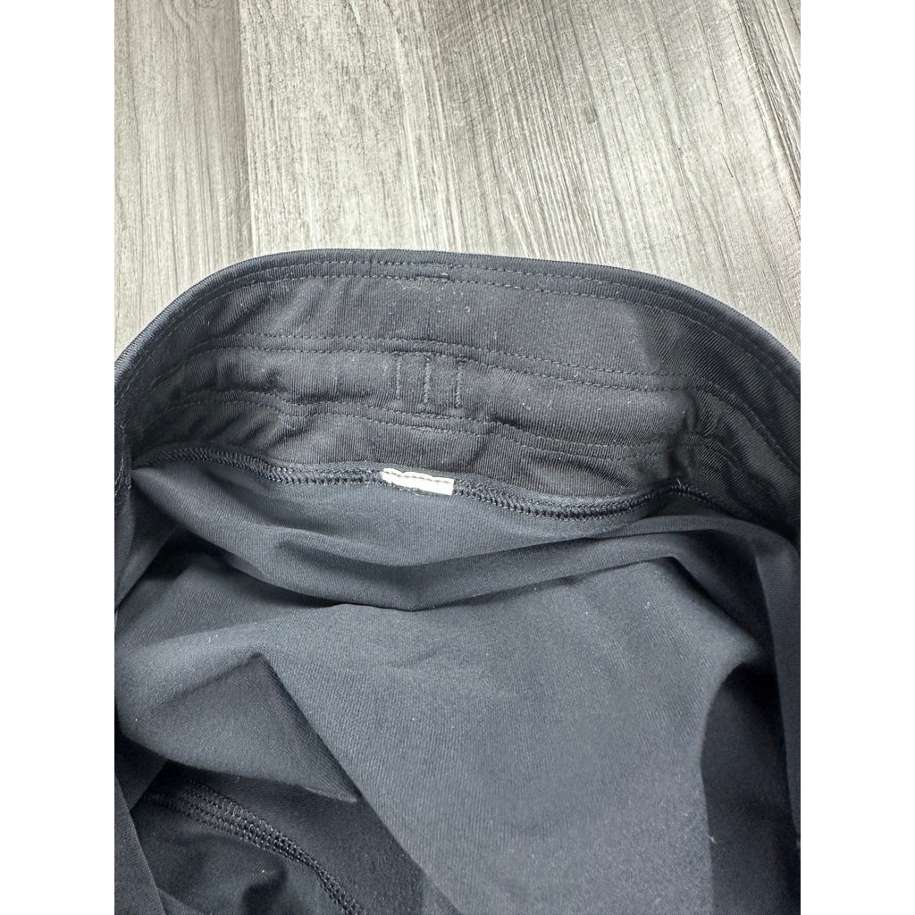 Lululemon T.H.E. Short 9" Lined Athletic Shorts — Size Small // Preowned