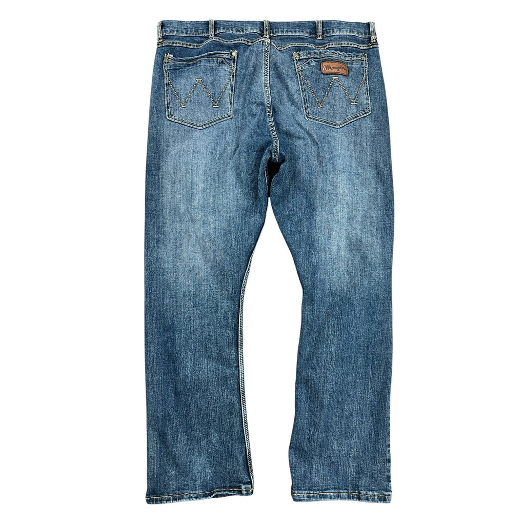 Wrangler Retro Slim Bootcut Jean in Layton Medium Wash — 42x32