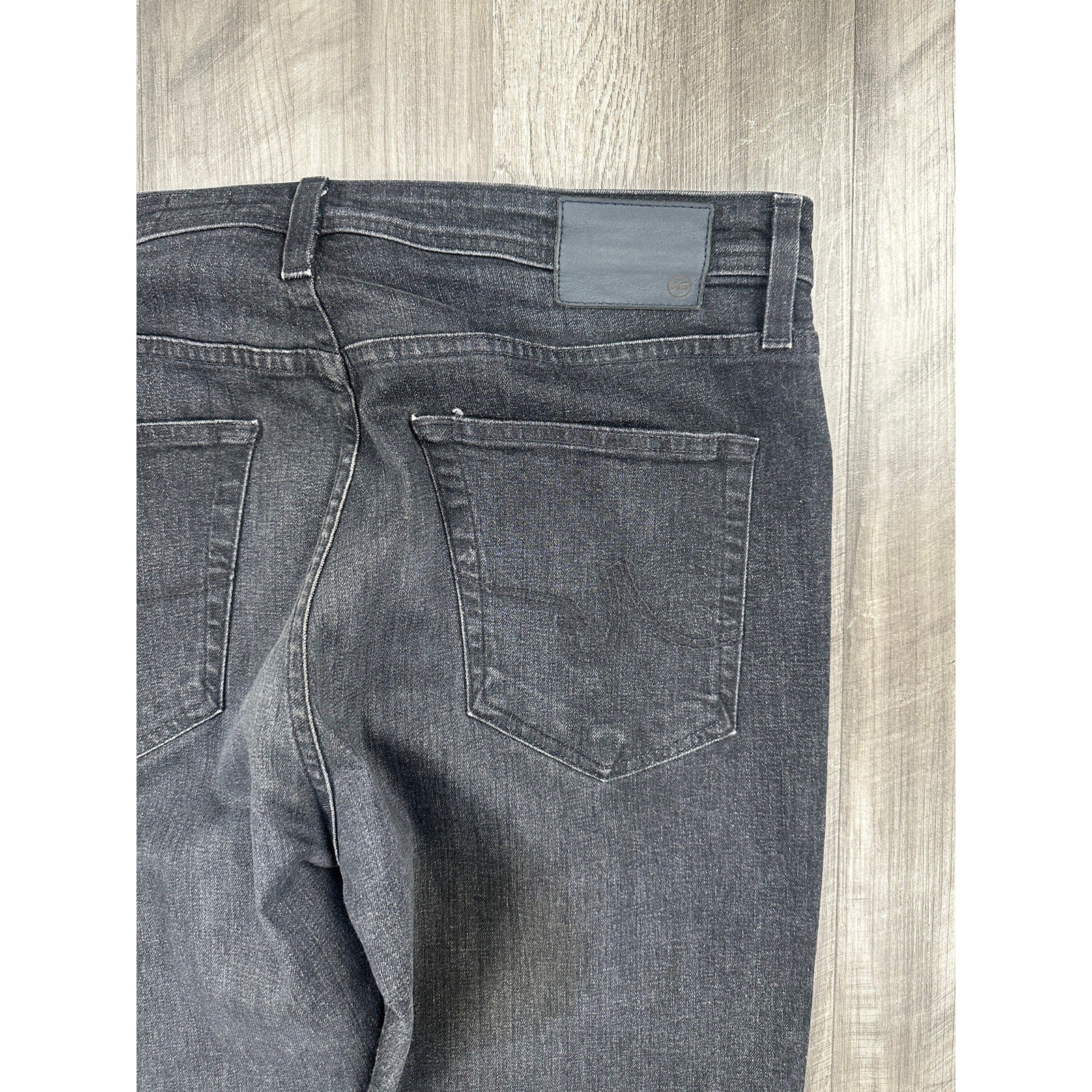 AG Adriano Goldschmied Everett Slim Straight Jean in Black — Size 36x32 // Preowned