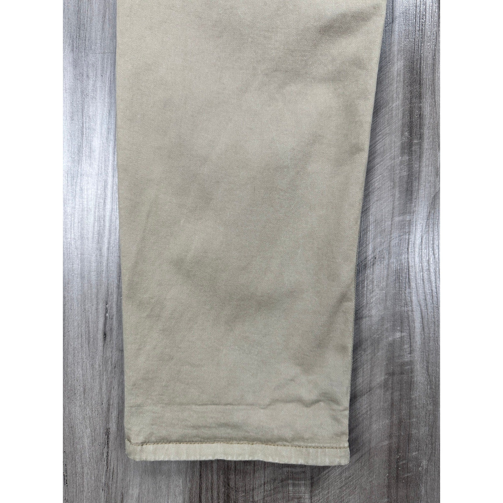 Marine Layer Saturday Athletic Fit Beach Pant in Tan — Size Medium // Preowned