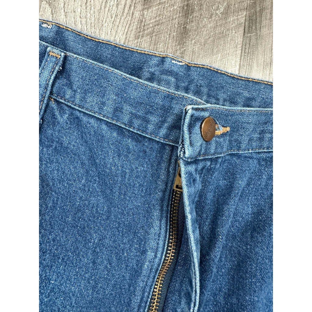 Wrangler Vintage Made in USA Cowboy Cut Original Straight Fit Jeans — Size 38x36 // Preowned