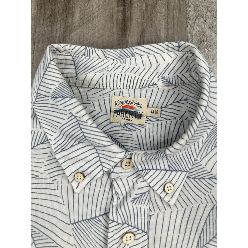 Faherty Ivory Leaf Short Sleeve Sport Shirt in Ivory, Navy — Size Medium // Preowned
