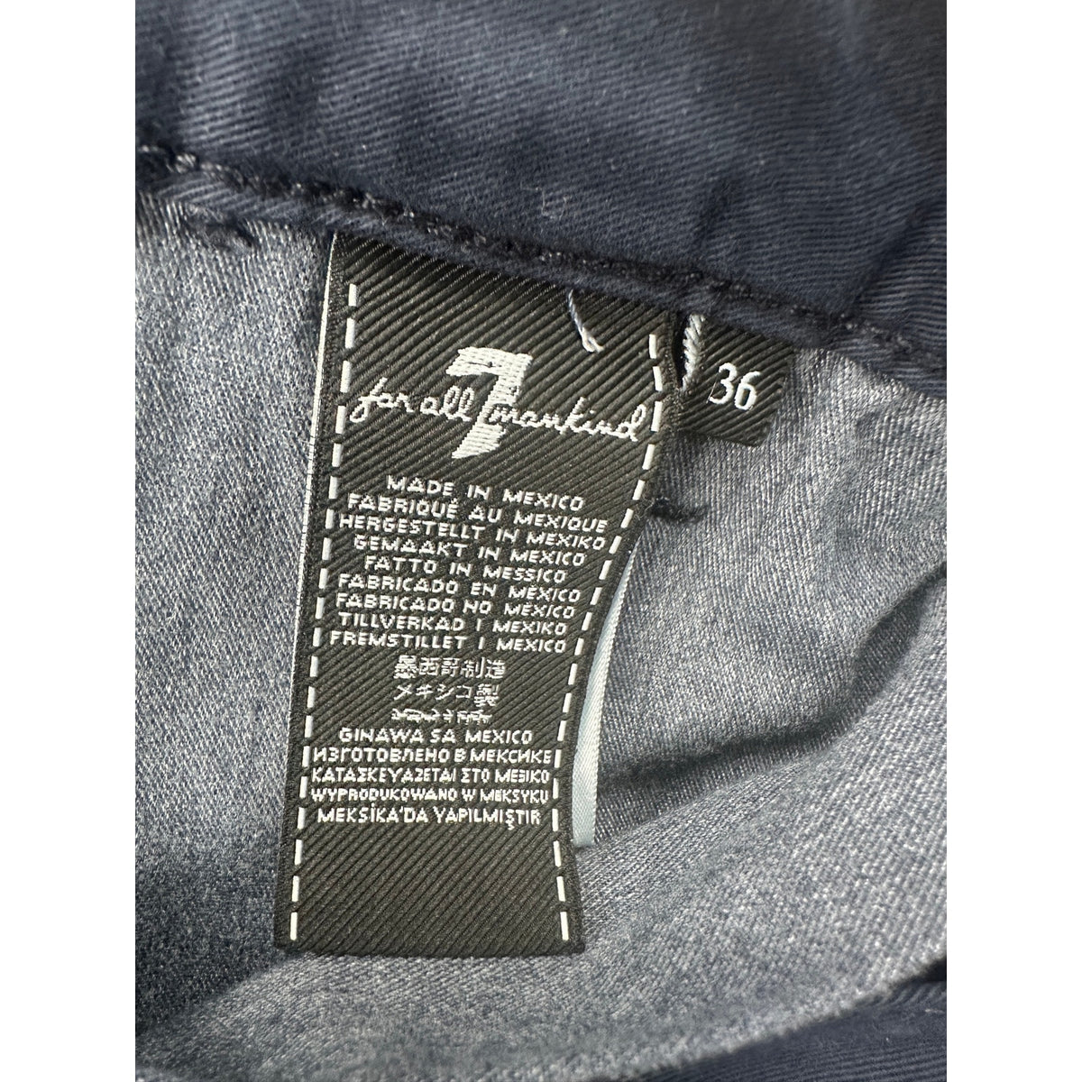 7 For All Mankind Luxe Performance Classic Chino Shorts — Size 36 // Preowned