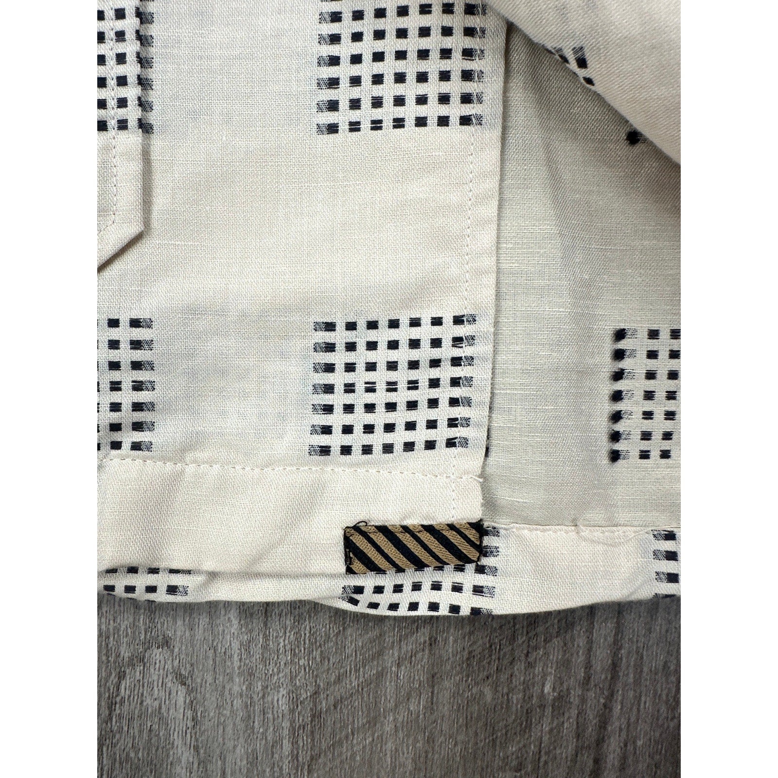 Billy Reid Short Sleeve Linen Blend Camp Shirt in Natural and Black — Size Medium // Preowned