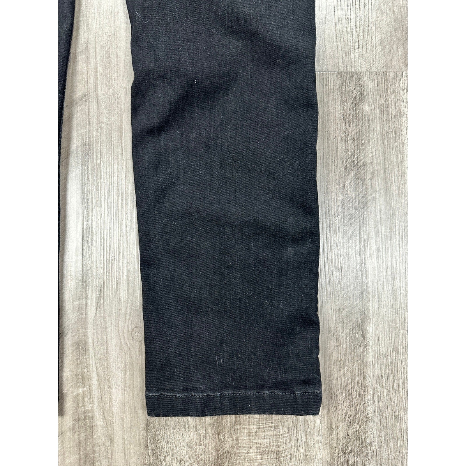 Mugsy Squid Ink Slim Tapered Stretch Jeans in Black — Size 34x32 // Preowned