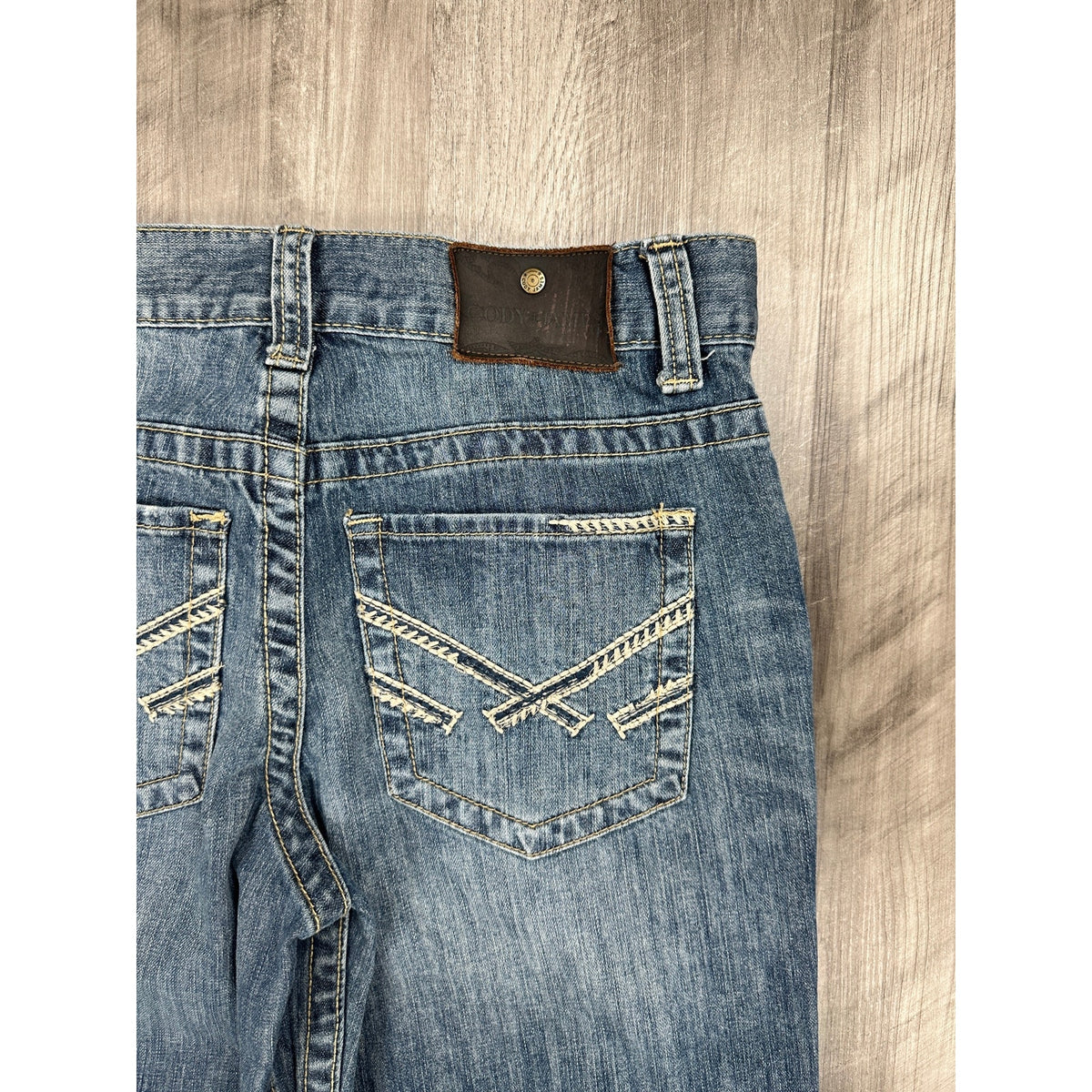 Cody James Light River Bank Stretch Straight Boot Cut Jeans — Size 29x34 // Preowned