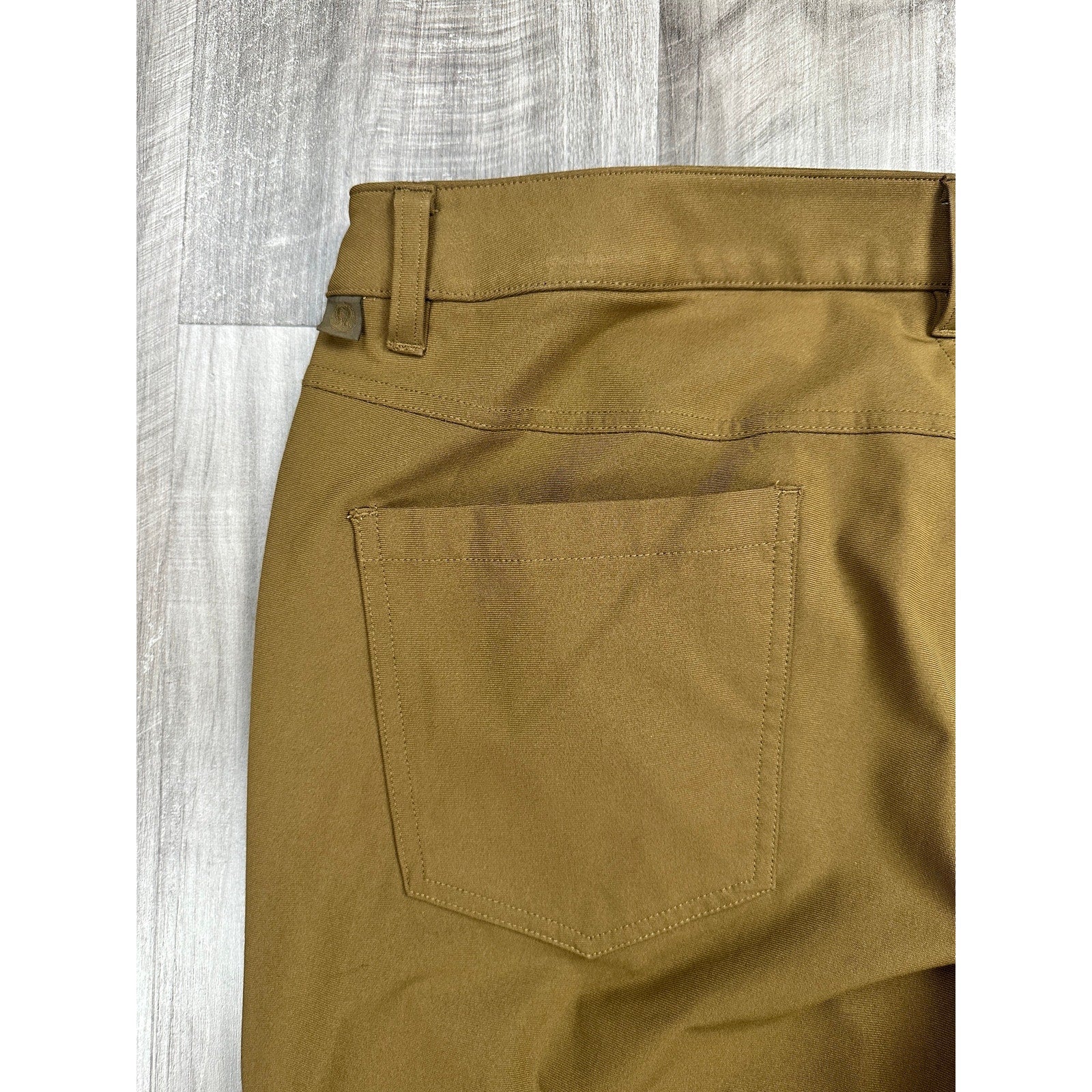 Lululemon ABC Classic Fit Warpstreme 5 Pocket Pants in Brown — Size 36 // Preowned