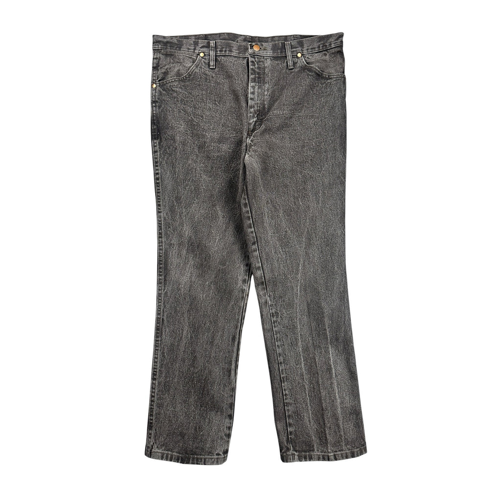 Wrangler Cowboy Cut Slim Fit Jean in Black Chocolate — Size 38x30 // Preowned