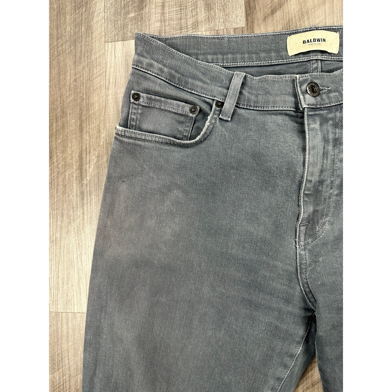 Baldwin Henley Slim Straight Jeans in Gray — Size 32 // Preowned