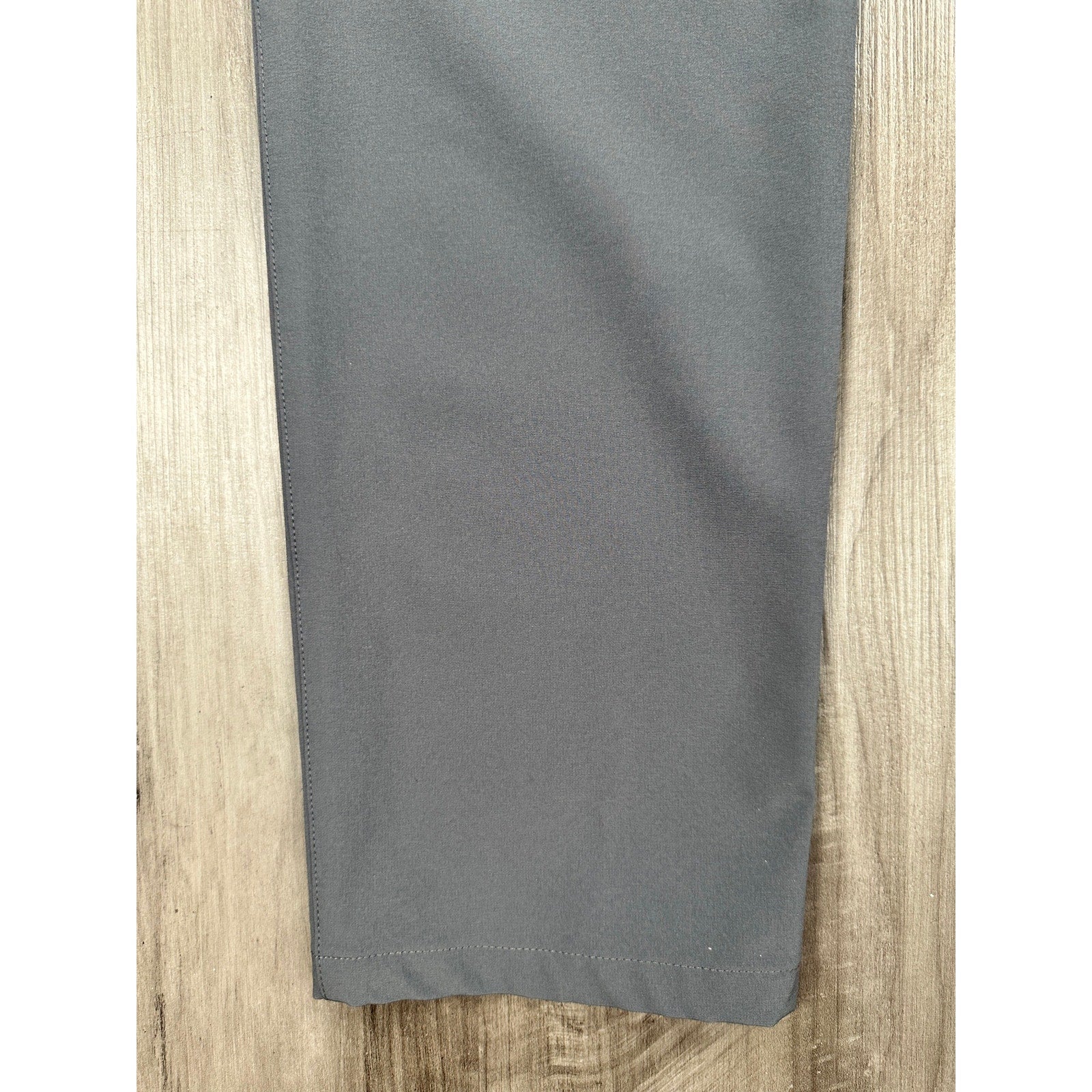 Mizzen+Main Helmsman 5 Pocket Slim Fit Performance Chino Pants in Gray — Size 32x30 // Preowned