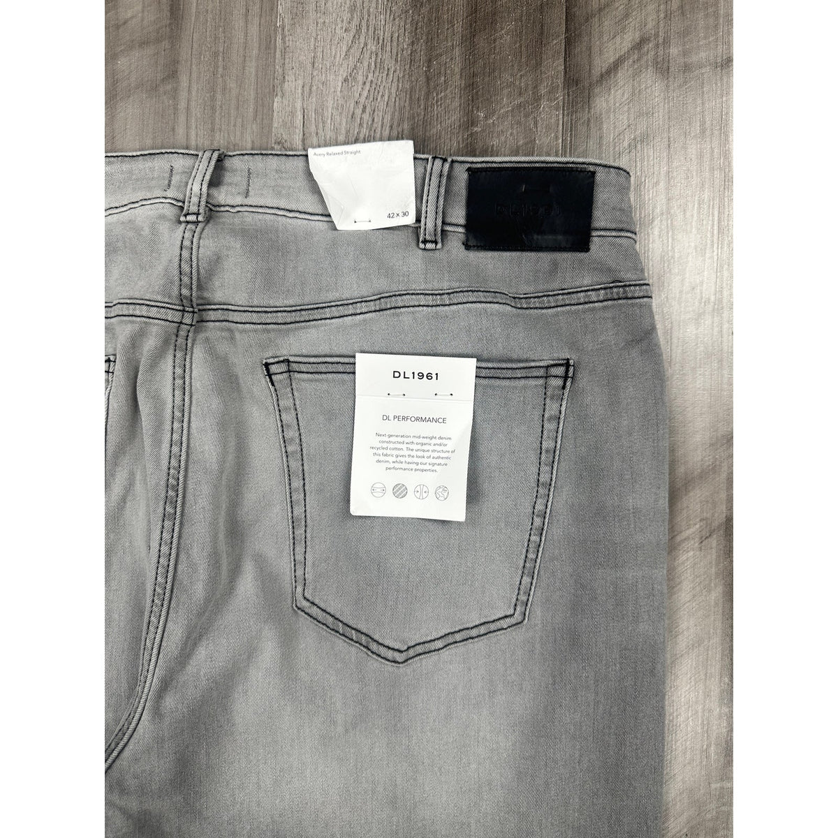 DL1961 Avery Relaxed Straight Jeans — Size 42x30