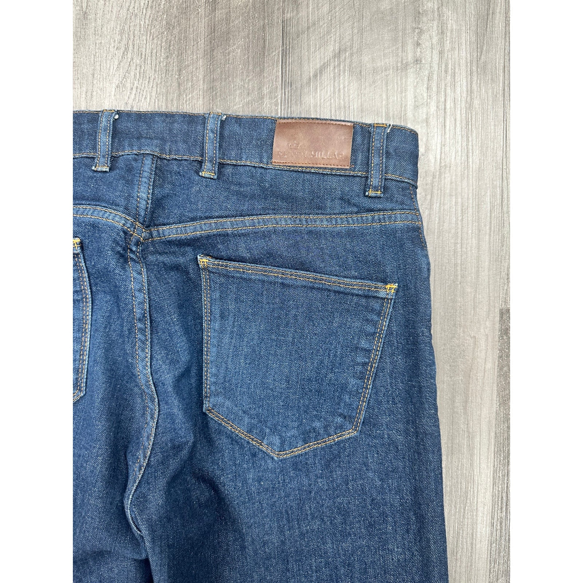 Peter Millar Straight Leg Stretch Denim Jeans — Size 33 // Preowned