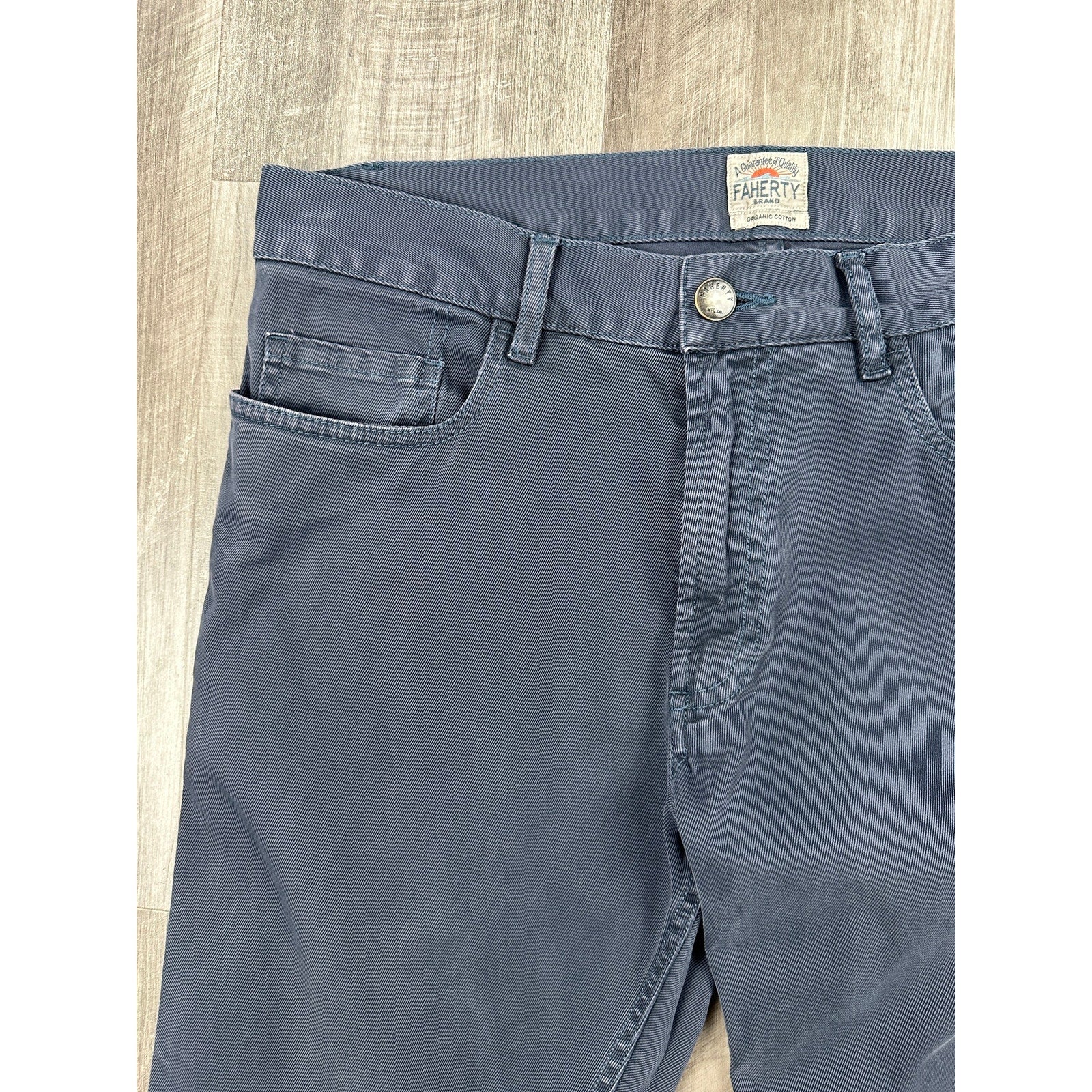 Faherty Comfort Twill 5 Pocket Pants in Navy — Size 31 // Preowned