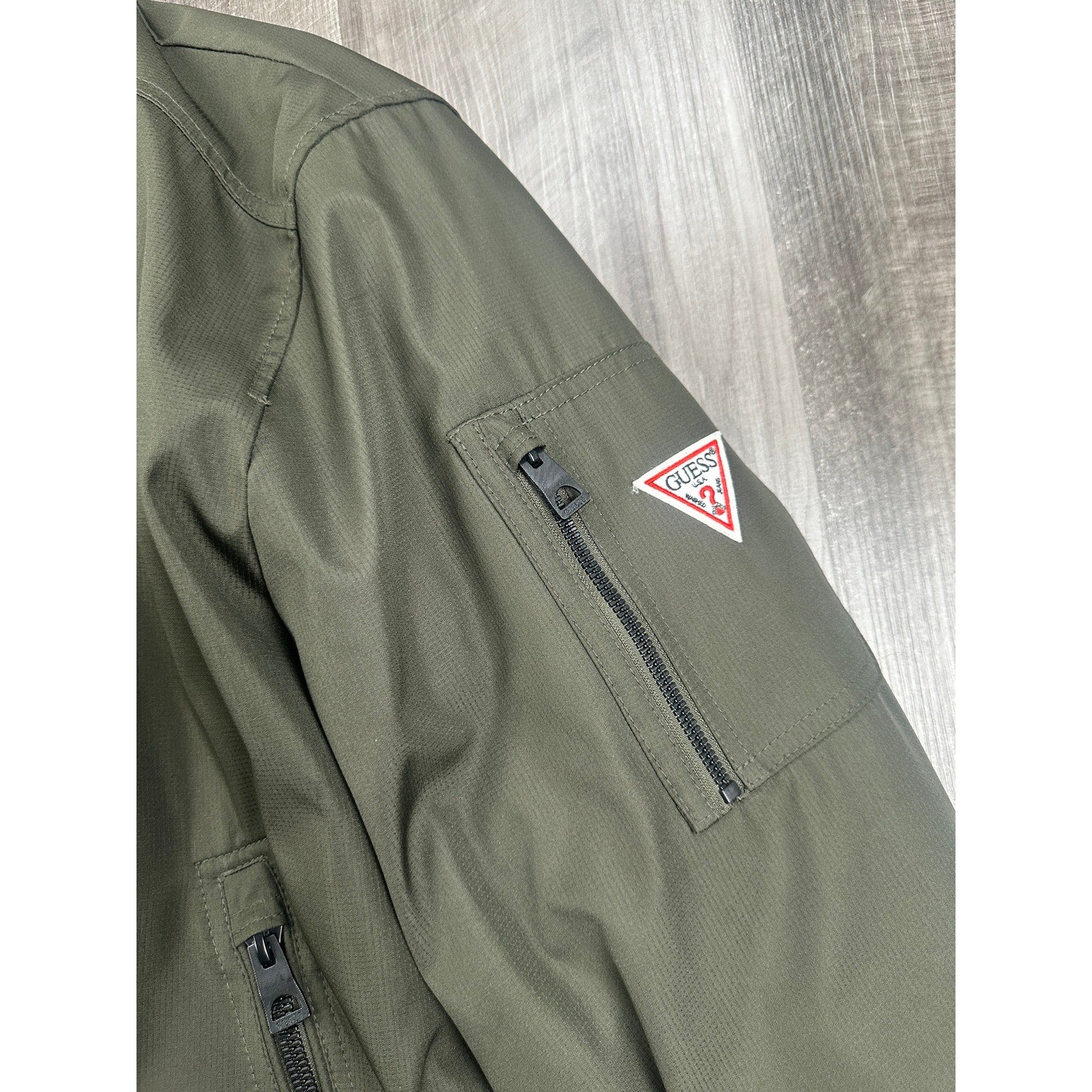 Guess Quilt Lined Full Zip Jacket in Olive Green Black — Size XL // Preowned