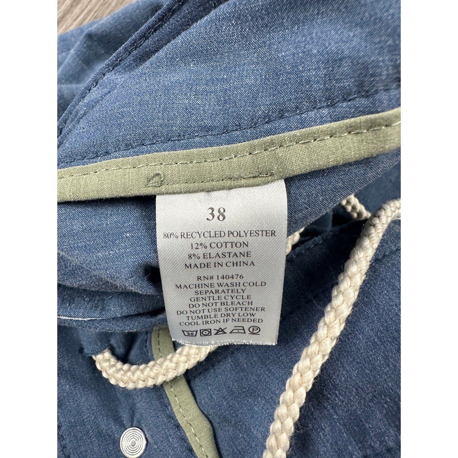 Faherty All Day Hybrid Drawstring Shorts in Navy — Size 38 // Preowned