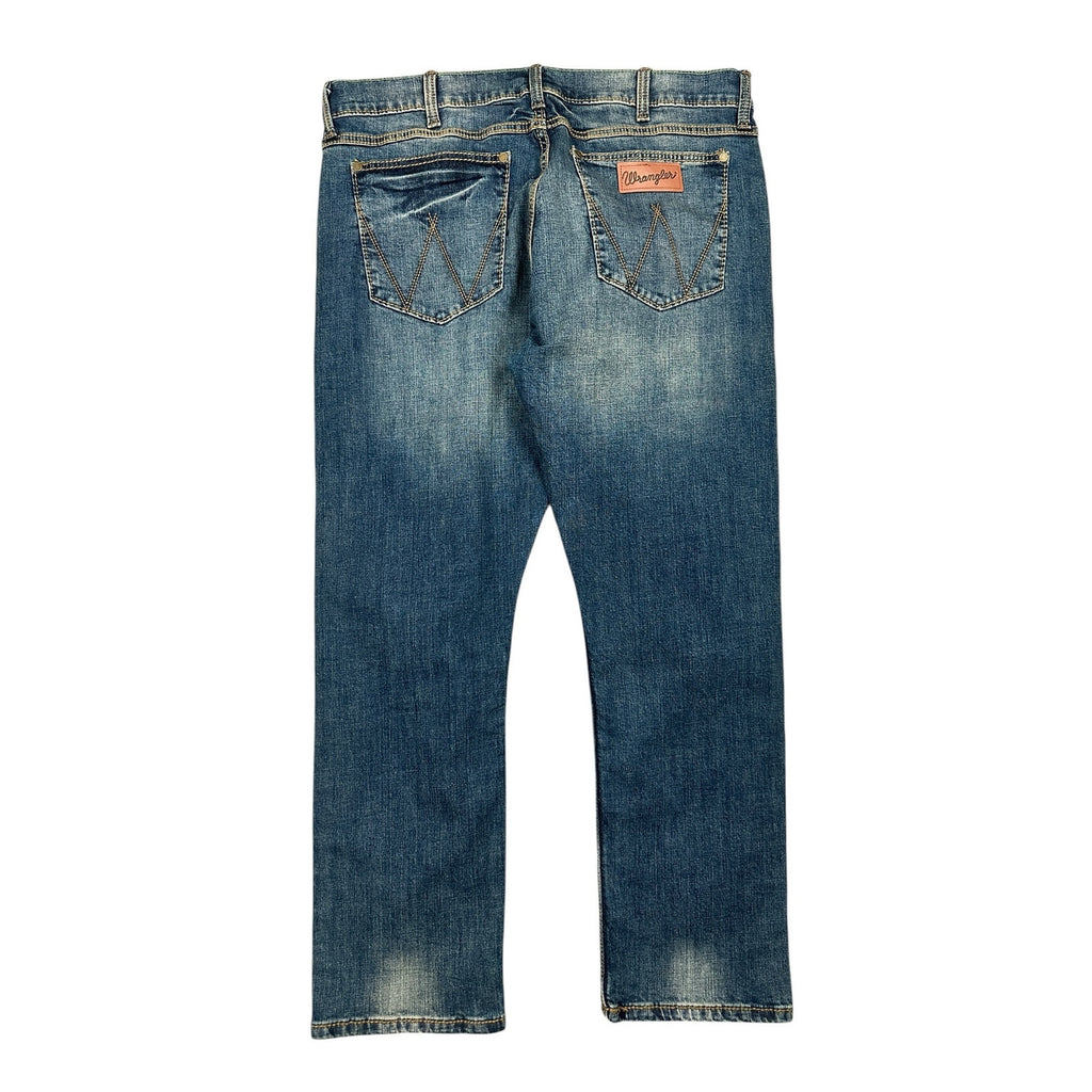 Wrangler Retro Slim Straight Jeans in Blue — Size 36x30 // Preowned