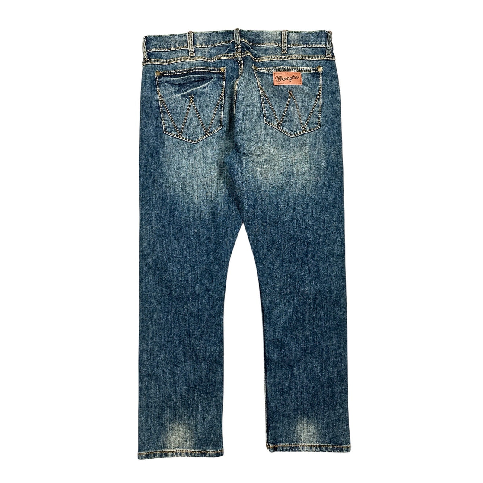 Wrangler Retro Slim Straight Jeans in Blue — Size 36x30 // Preowned