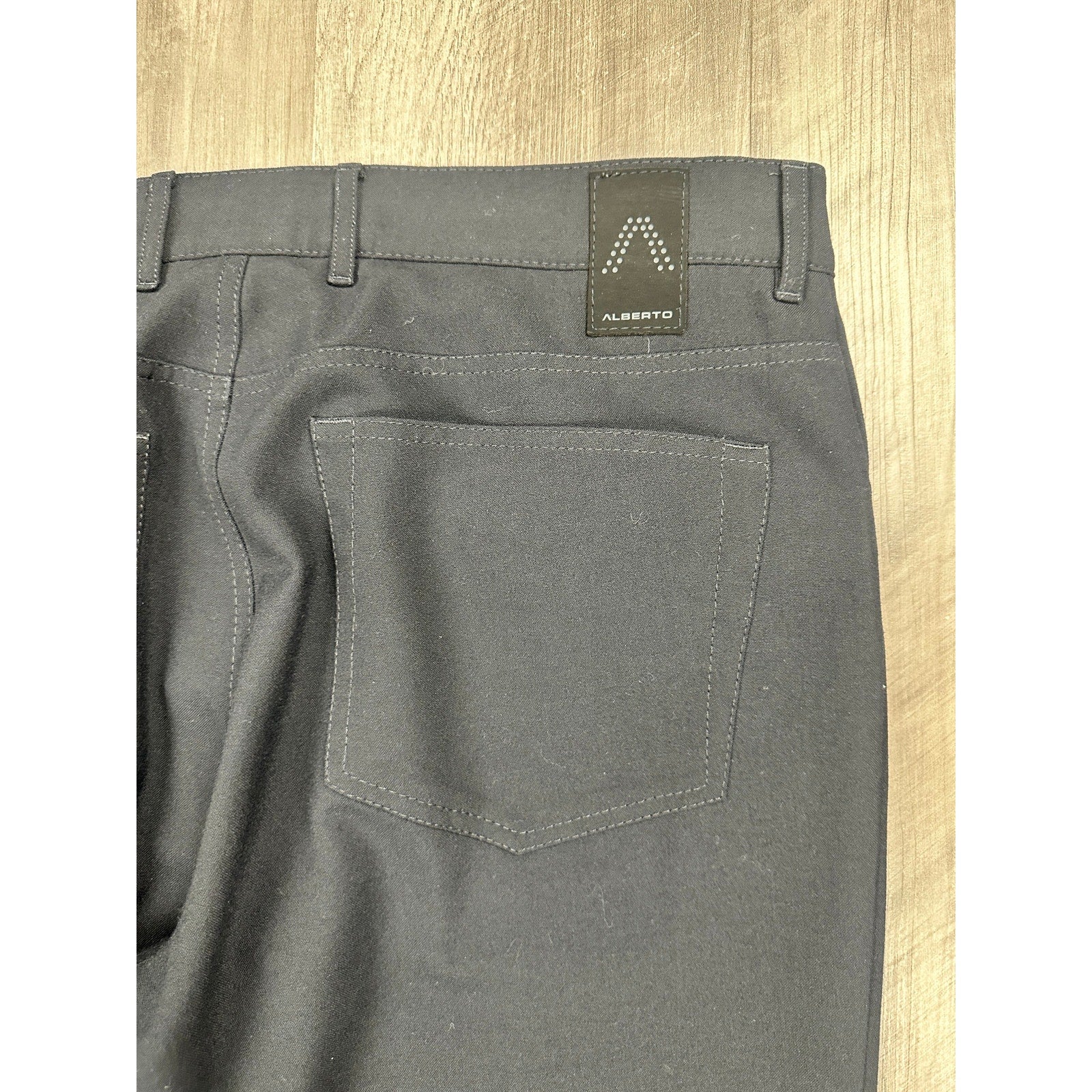Alberto TOM Comfort Fit Ceramica Performance Dress Pants in Black — Size 50 (US 34) // Preowned