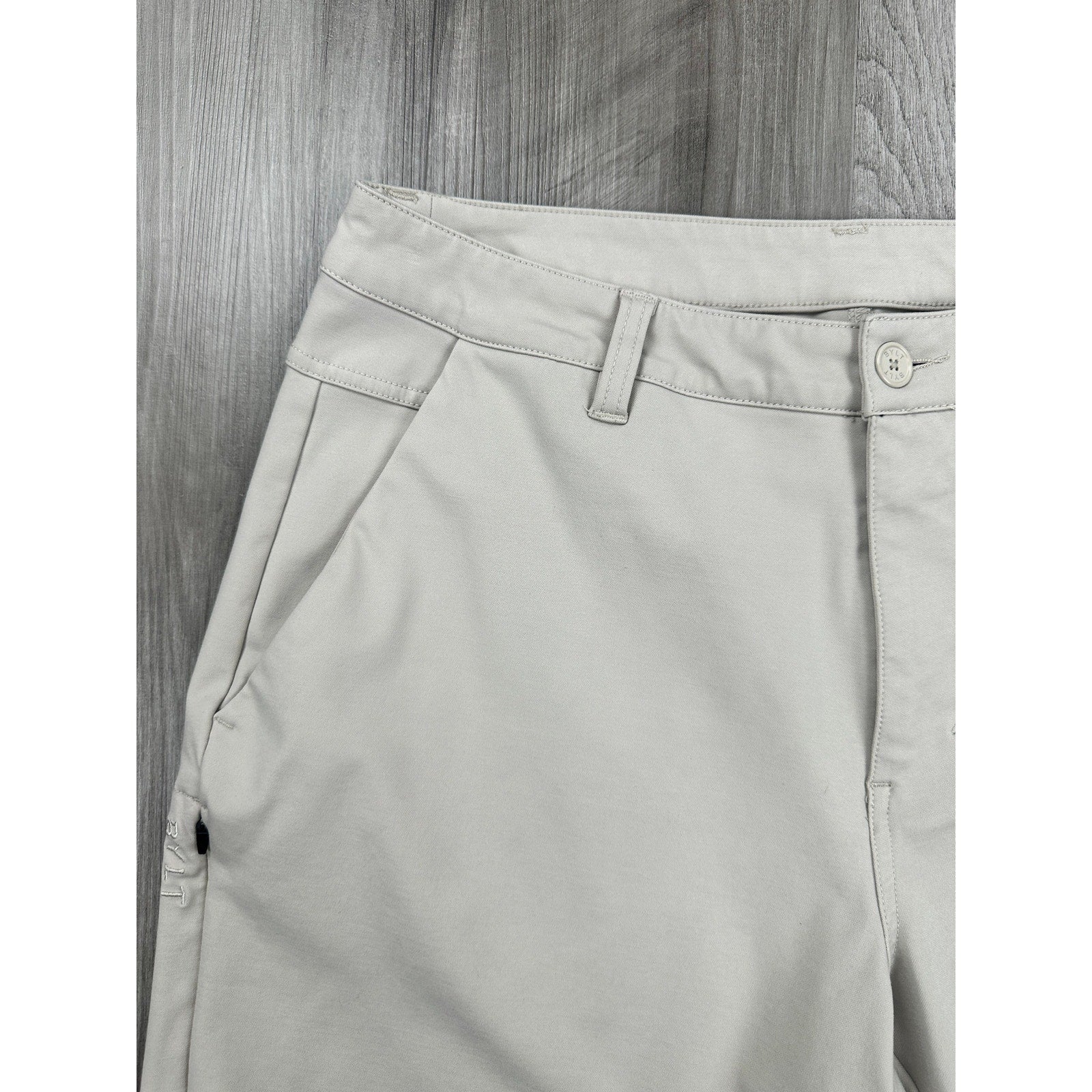 BYLT Premium Basics Everyday Short 2.0 in Dove Khaki — Size 36 // Preowned