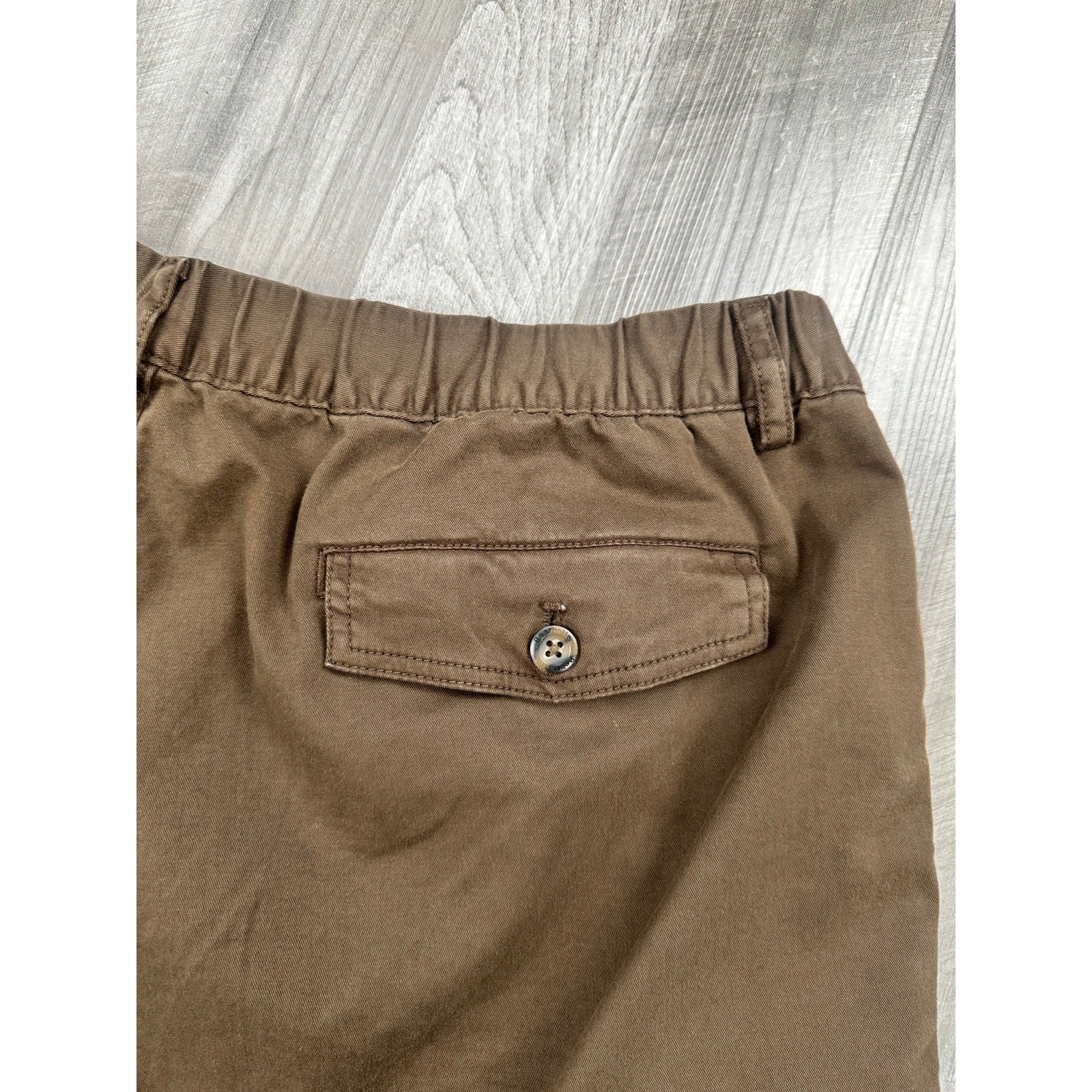 Bear Bottom 5.5" Stretch Chino Shorts in Brown — Size 2XL // Preowned