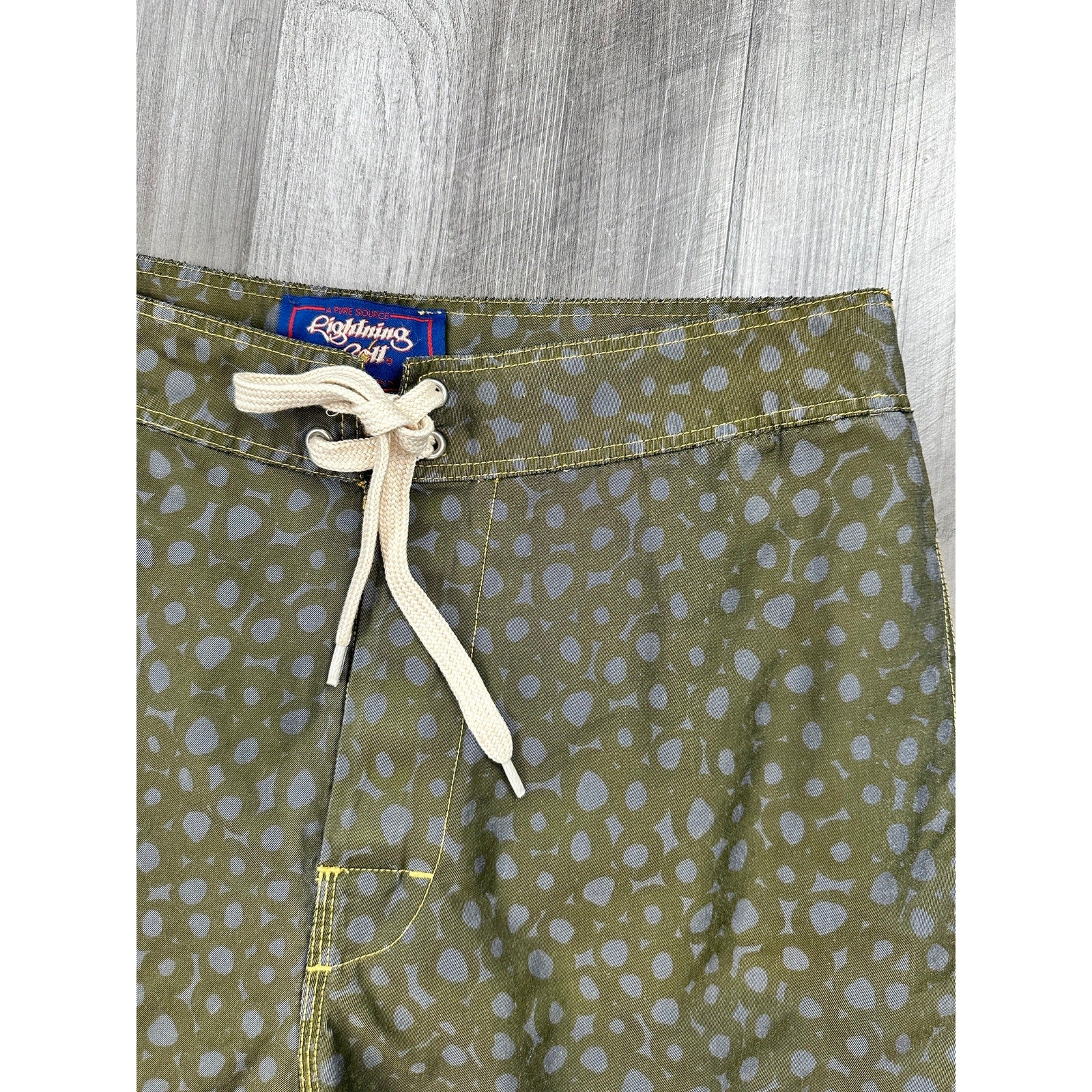 Lightning Bolt Circle Board Shorts in Olive, Gray — Size 30 // Preowned
