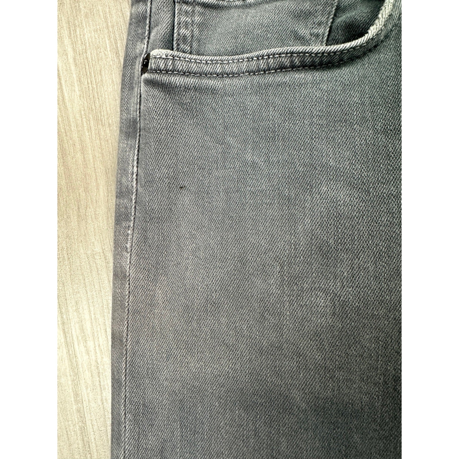 Baldwin Henley Slim Straight Jeans in Gray — Size 32 // Preowned