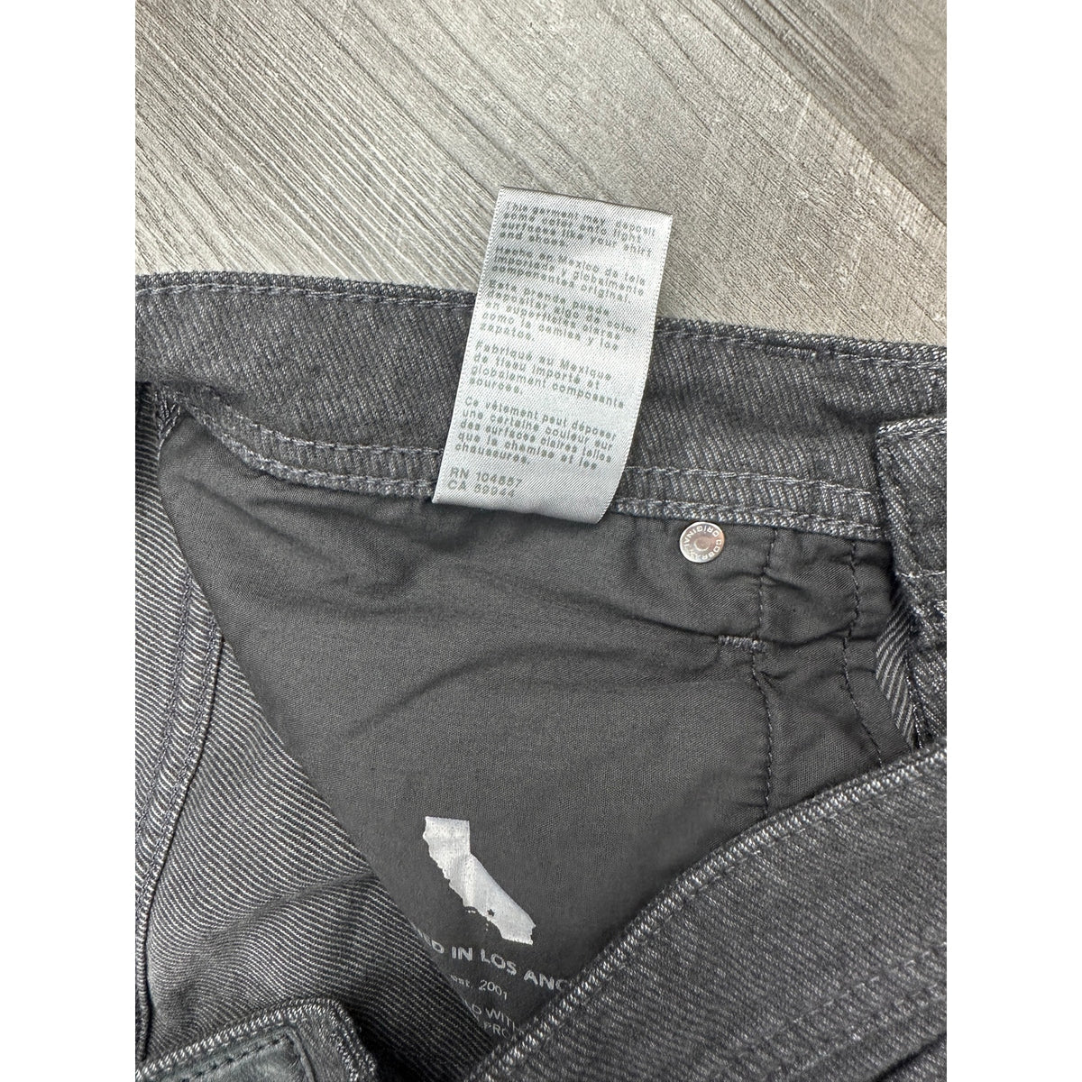 AG Adriano Goldschmied The Everett Slim Straight Cloud Soft Chino Jeans — Size 30x34 // Preowned