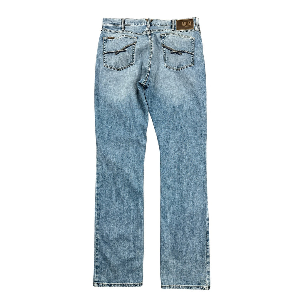 Ariat Abel M4 Relaxed Straight Leg Jean in Orleans Blue — Size 36x38 // Preowned