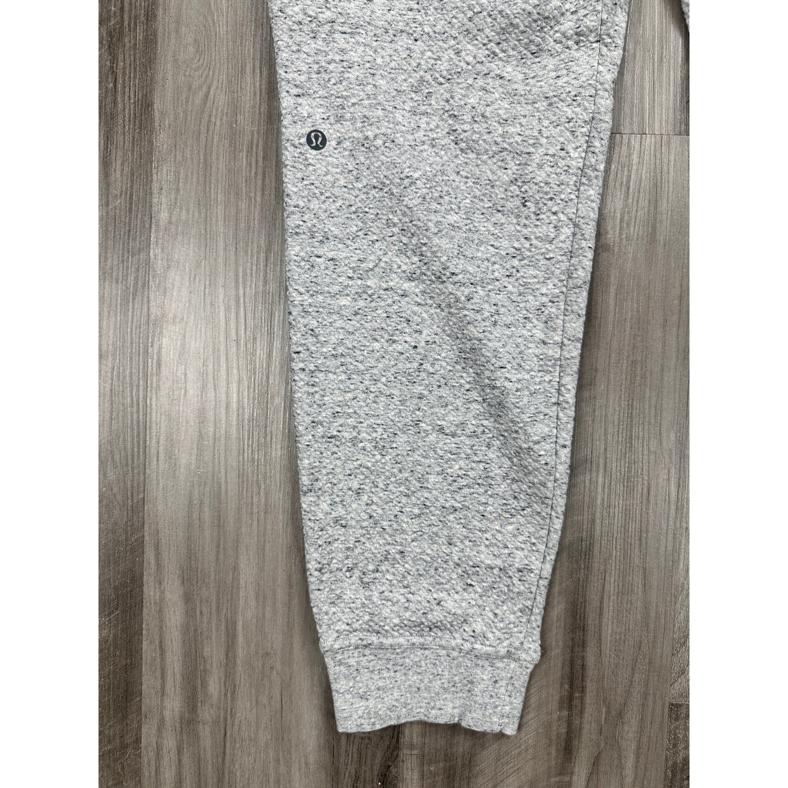 Lululemon At Ease Knit Joggers in Heather Gray — Size Large // Preowned