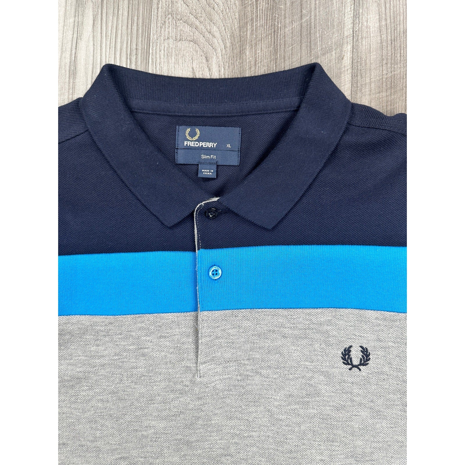 Fred Perry Slim Fit Colorblock Pique Polo in Navy Blue Gray — Size XL // Preowned