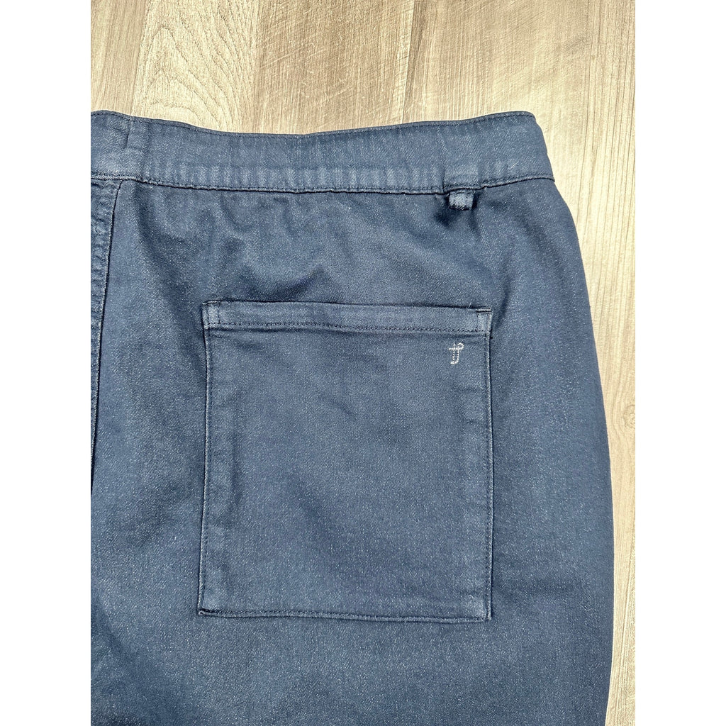 TPJ The Perfect Jean Everyday Comfort Athletic Fit Drawstring Shorts — Size 42 (2X) // Preowned