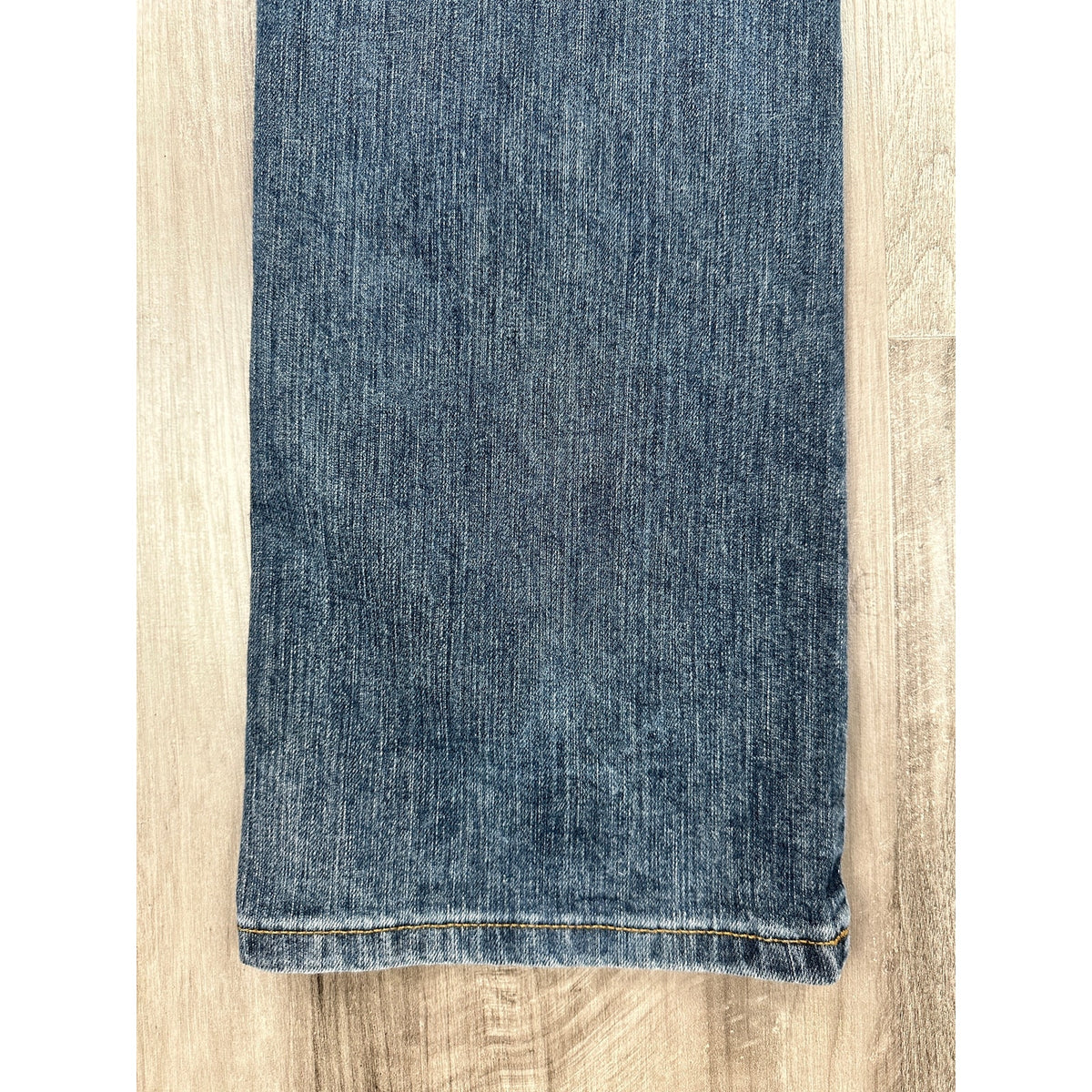 Wrangler RETRO Falls City Relaxed Bootcut Jeans — Size 29x32 // Preowned