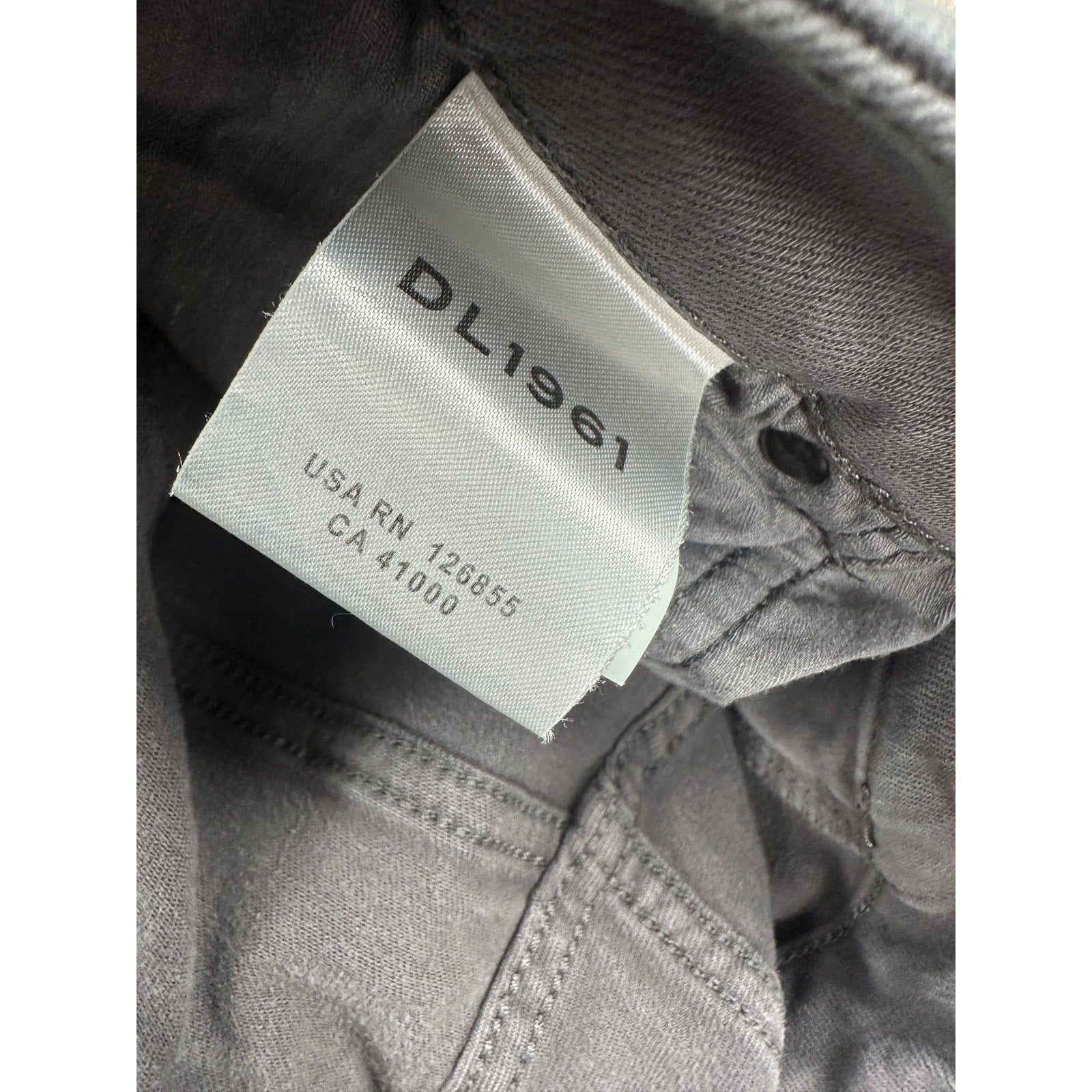 DL1961 Nick Slim Fit Jeans in Charcoal — Size 36x34 // Preowned
